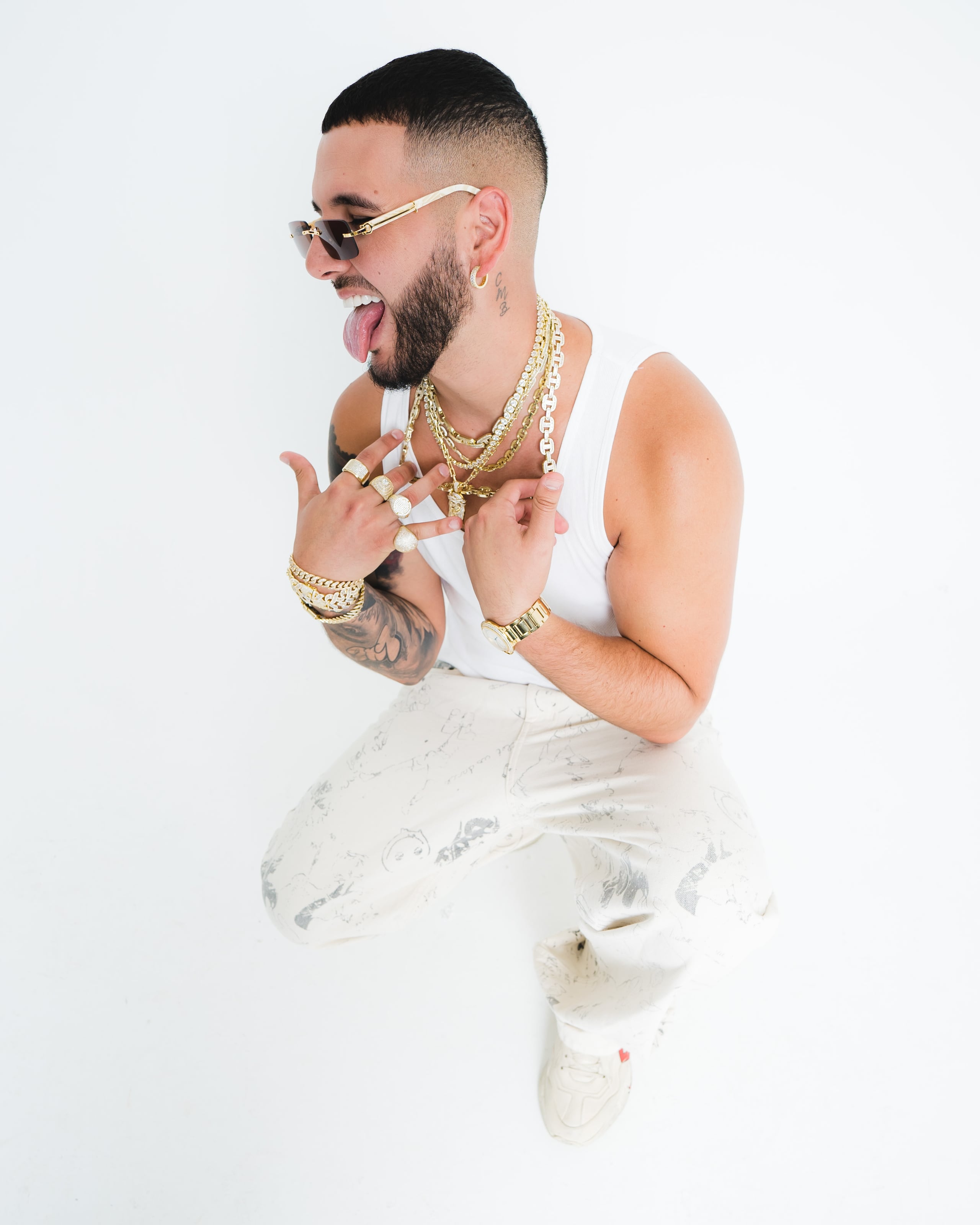 Cauty se encuentra en procesos de terminar "Notas y desvelo", álbum que agrupará experiencias de vida recientes dado que espera convertirse pronto en papá.