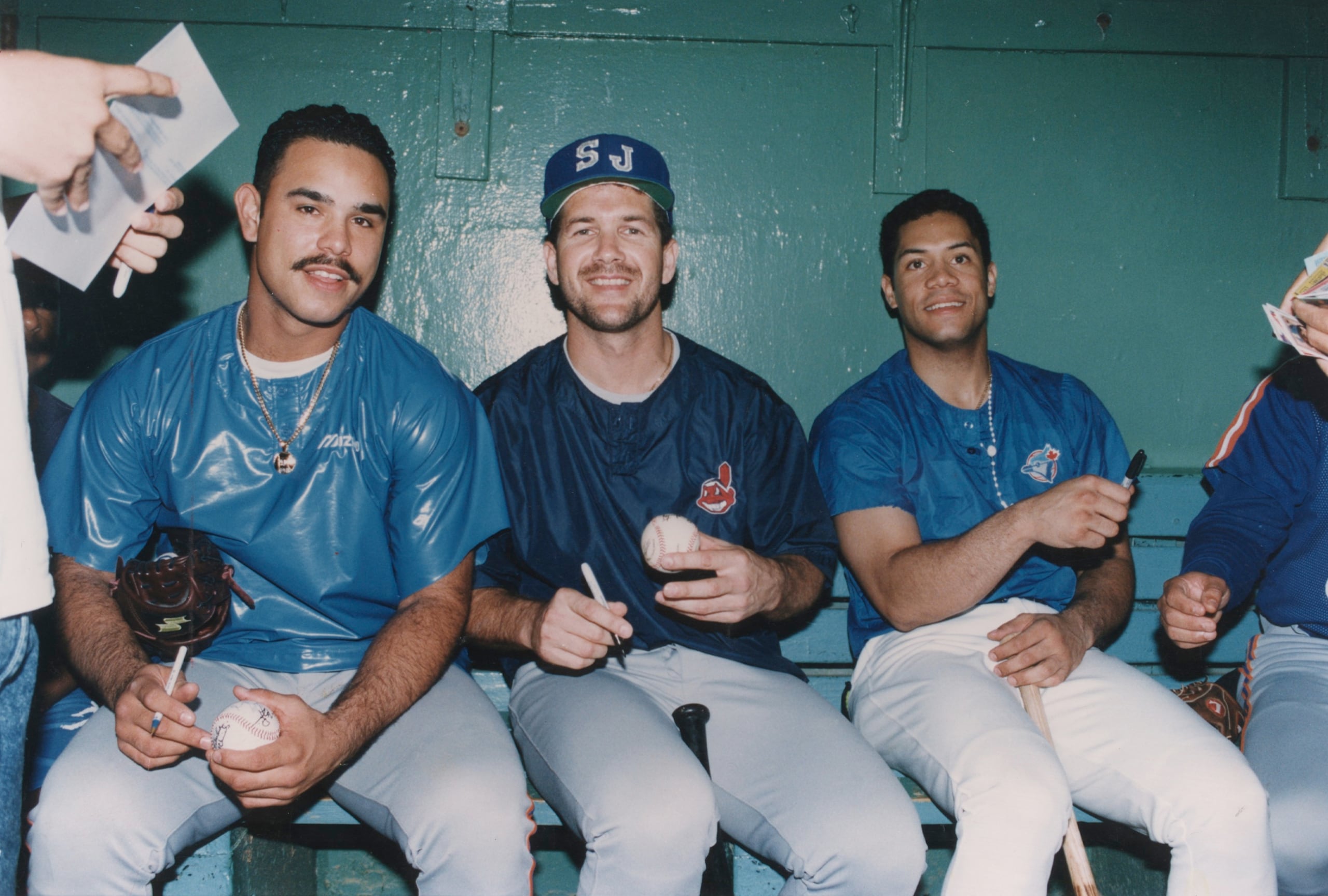 Carlos baerga, Edgar Martínez y Roberto Alomar en uniforme de los Senadores de San Juan en 1993. Archivo histórico.