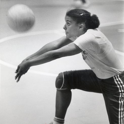 FOTOS: Ivonne Solla, de la cancha de voleibol a mujer ancla de noticias