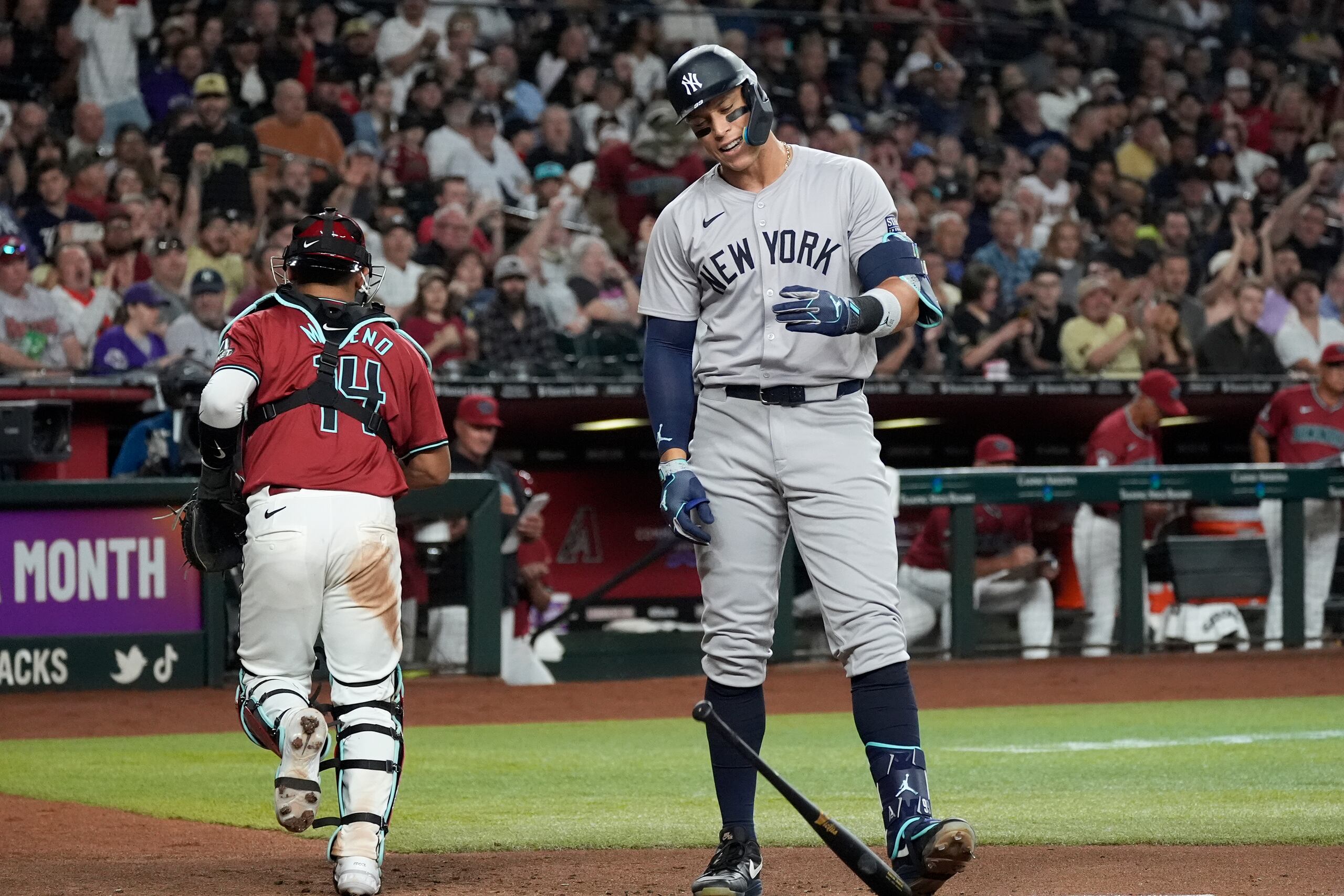 Aaron Judge reacciona a un ponche durante la temporada. Éste aparece vistiendo un uniforme marca Nike. Las innovaciones de los uniformes que suministraron este año han aparecido innecesarias y serán abortadas para el 2025.