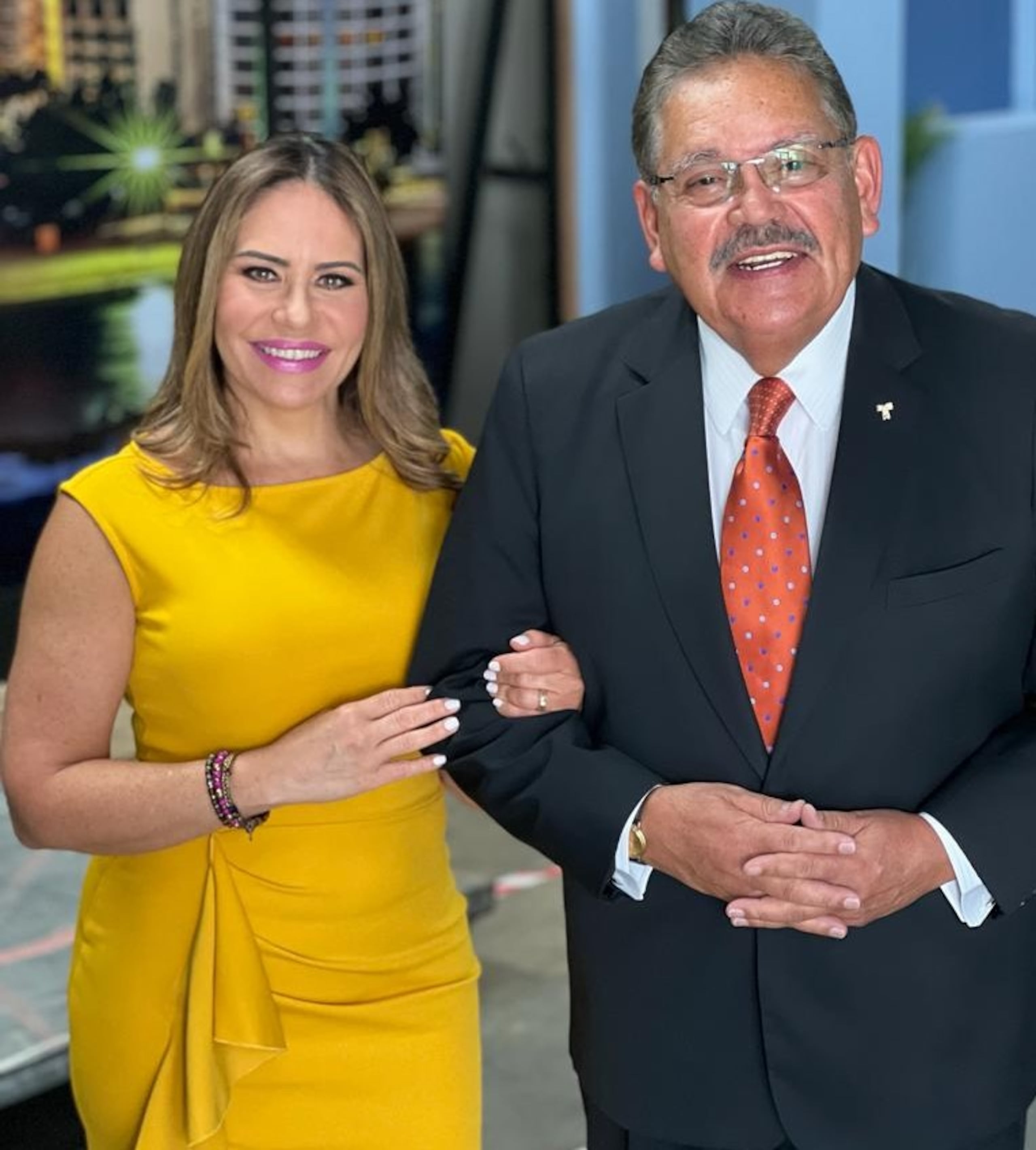 Ambos reporteros de "Telenoticias" (Telemundo) se unen en este esfuerzo para conciencias sobre las enfermedades cardiovasculares.
