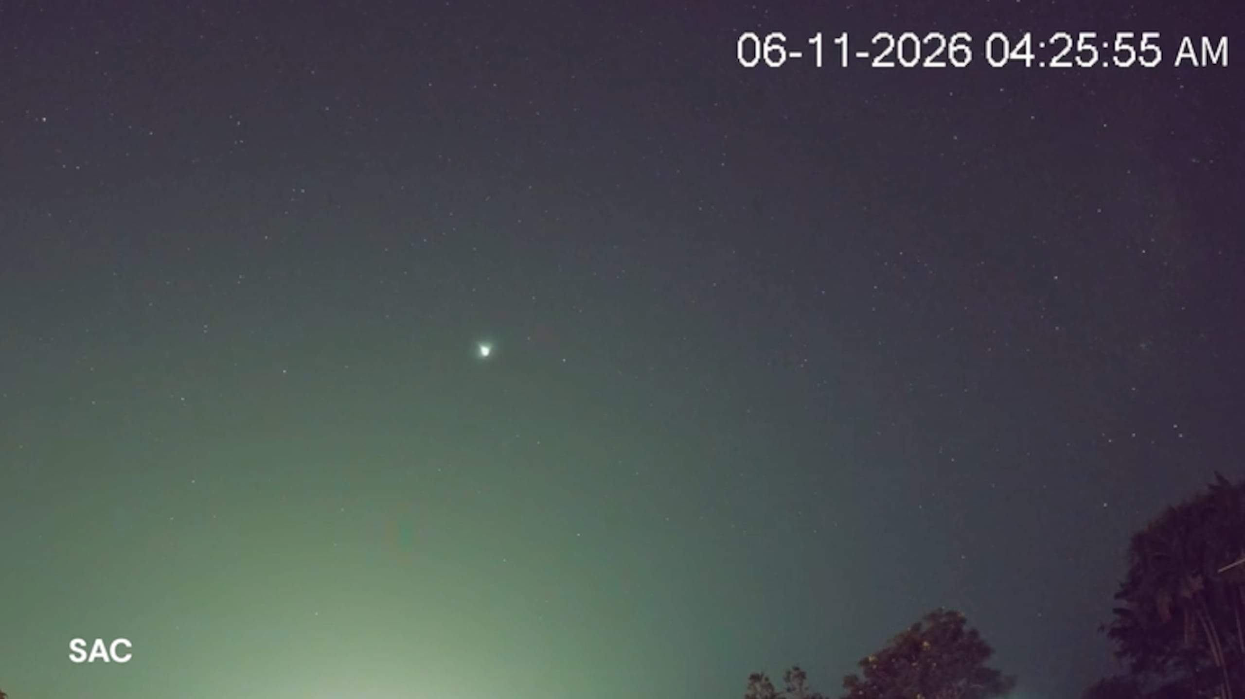Según explicó la Sociedad de Astronomía del Caribe, el cohete siguió una trayectoria que lo llevó sobre el polo sur y posteriormente hacia el Caribe, cruzando la región y pasando sobre Puerto Rico de sur a norte-noreste.