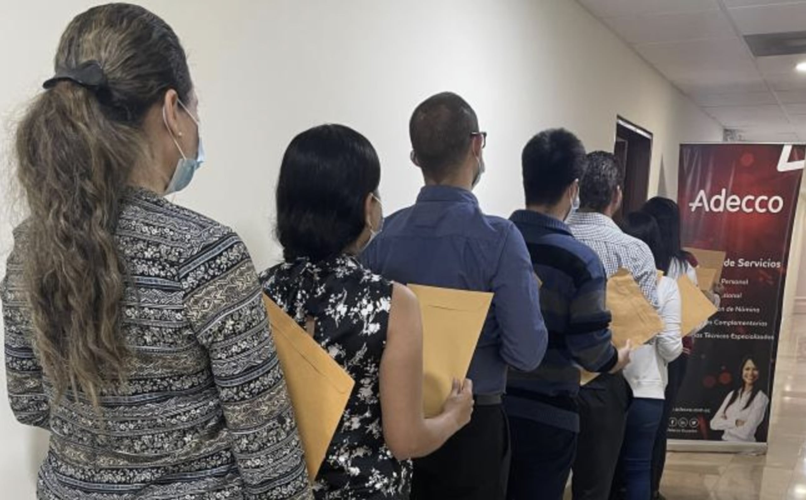 Las oportunidades son tanto para tiempo completo como parcial.