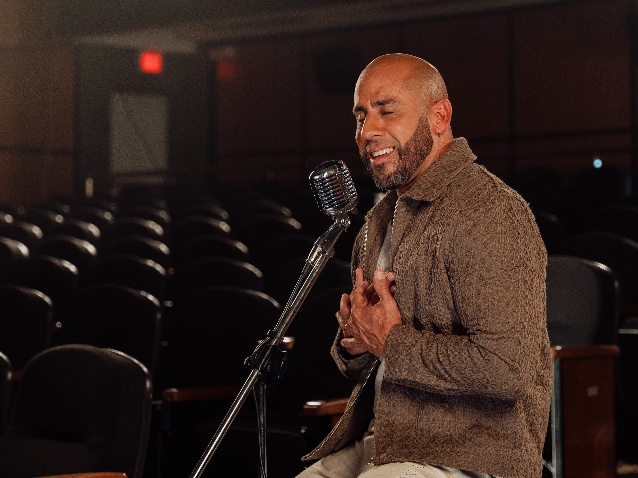 El recital incluirá intervenciones del cantante con historias y vivencias de su música.
