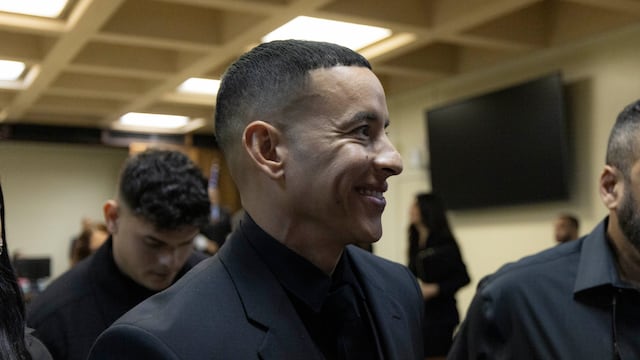 Abogados de Mireddys González piden dar por cumplida entrega de accesos a Daddy Yankee - Primera Hora