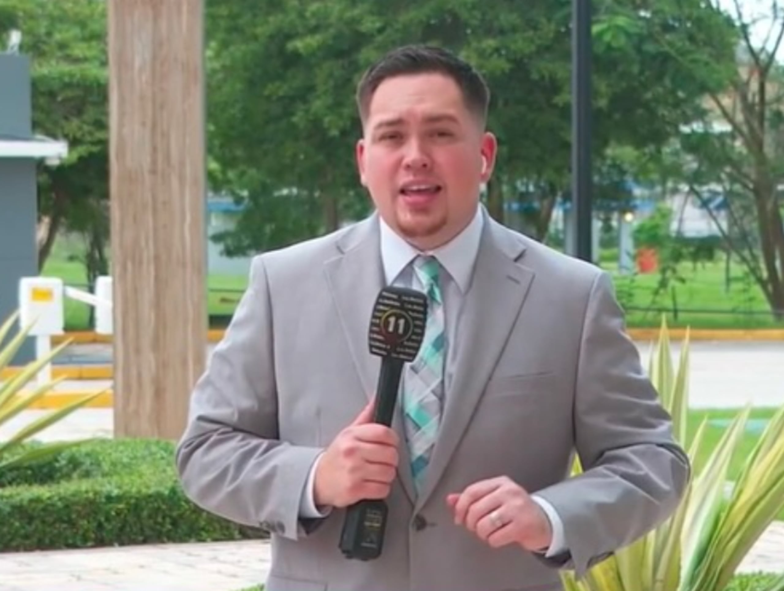 Isaac Rosado.