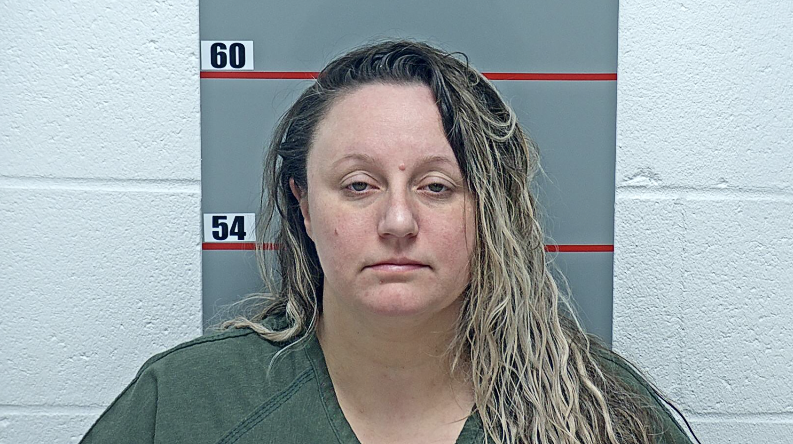 Danielle Bertothy, de 36 años de edad y residente de Missouri, fue arrestada después de que un gran jurado federal presentara cargos en su contra por el incendio que afectó varios negocios en Cabo Rojo.