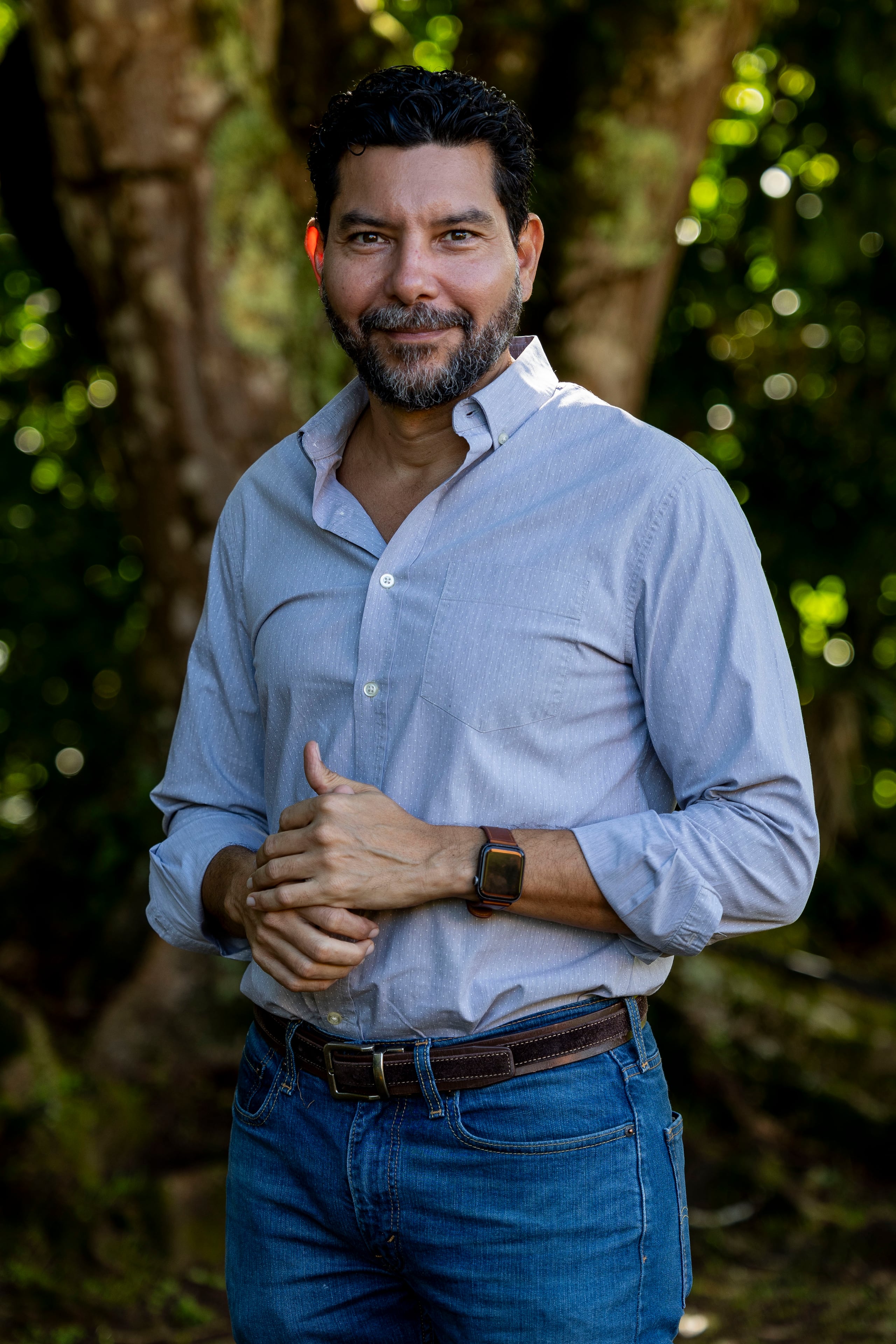 Uno de los cursos que enseña el profesor Javier Lugo es el de El ser Humano y su Medio Ambiente.