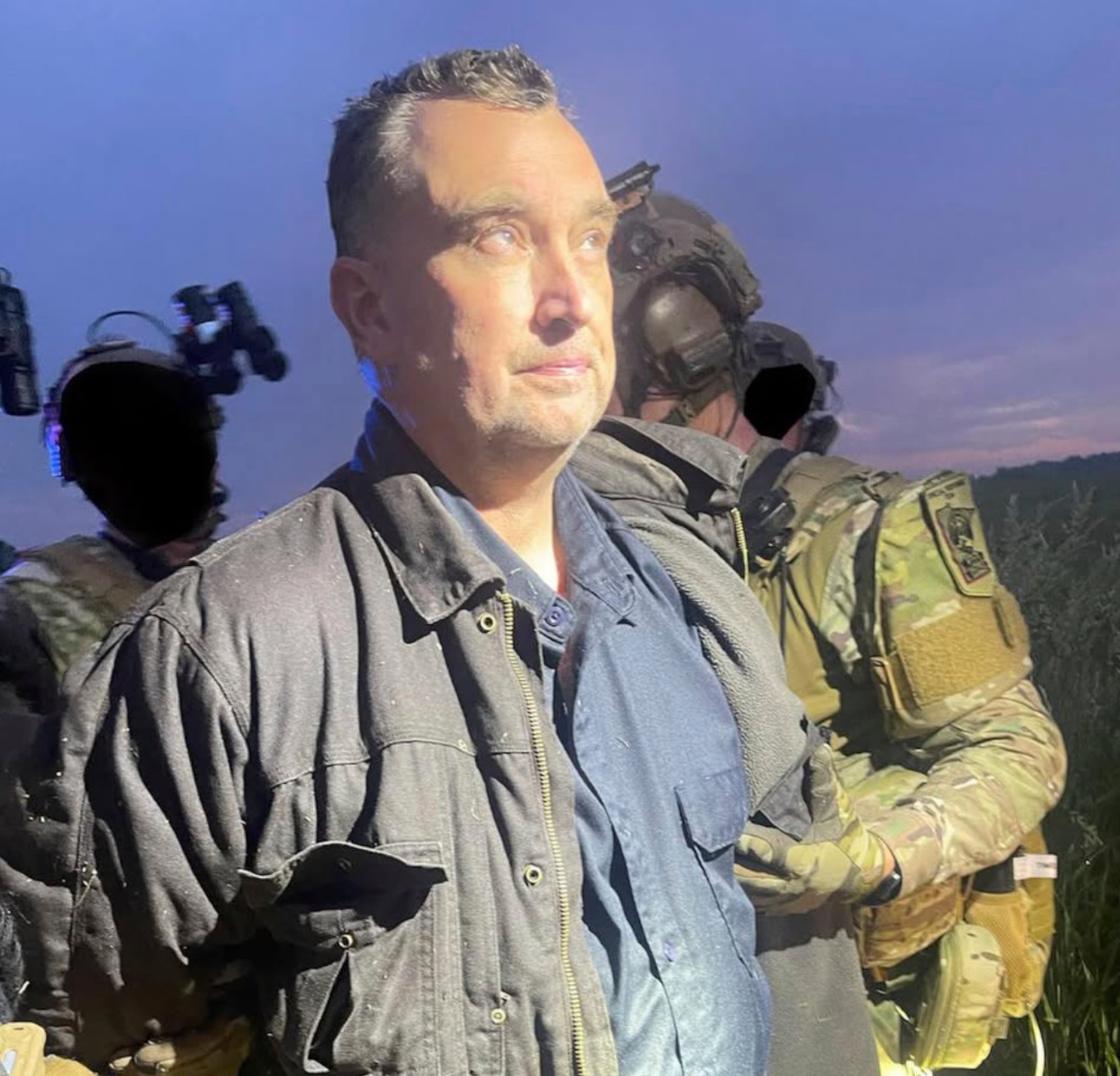 El momento del arresto de Vance Boelter.