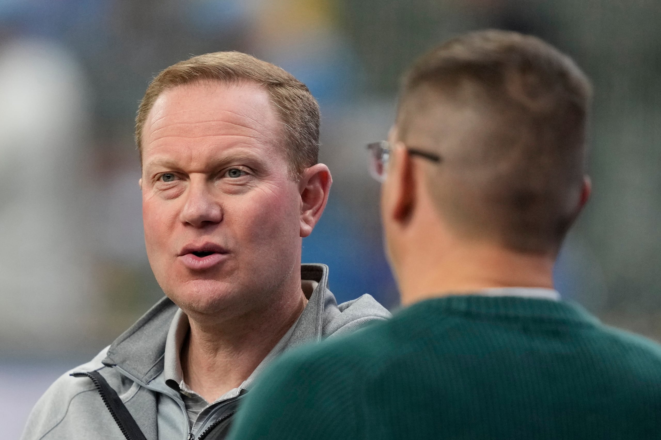 Matt Arnold, gerente general de los Brewers de Milwaukee, dijo que el tema del convenio colectivo no está controlando aún la manera en la que manejan el negocio de cara a la temporada del 2026.