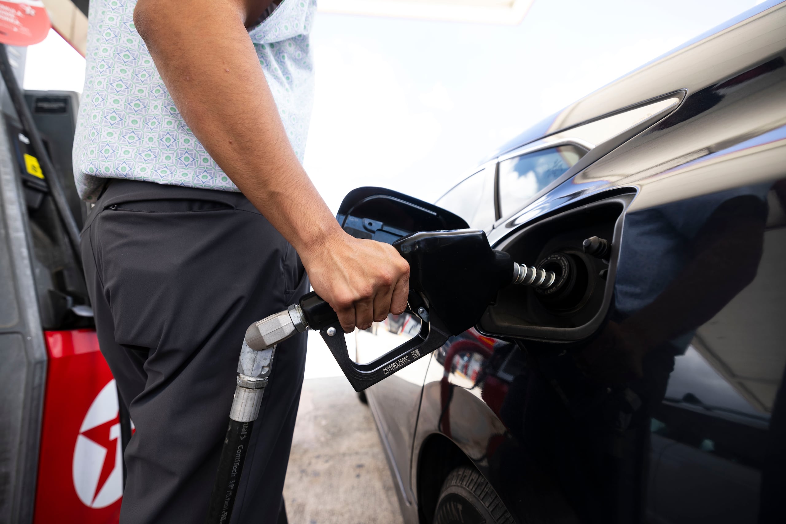 Actualmente, el precio de la gasolina en la Isla ronda entre $1.12 y $1.22 la regular, mientras que la premium se ubica entre $1.20 y $1.39.