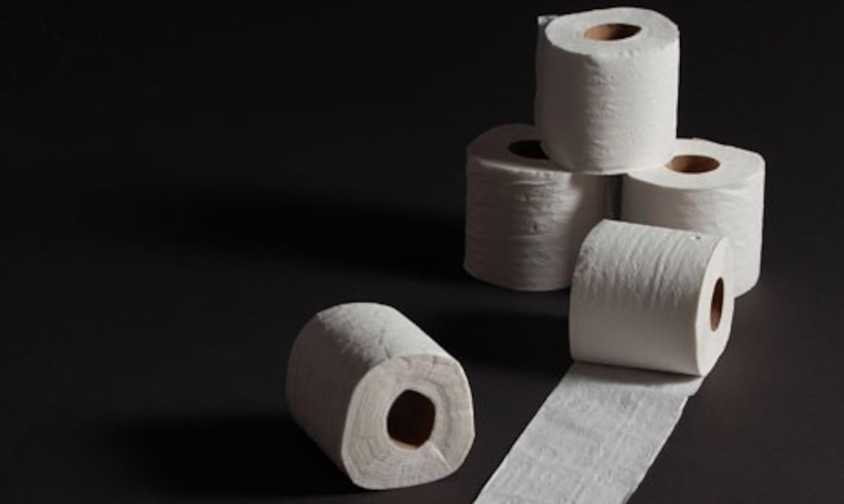 Photo: Primerahora La falta de papel higiénico incluso podría causar más molestias cuando las personas empiecen a usar pañuelos de papel, que