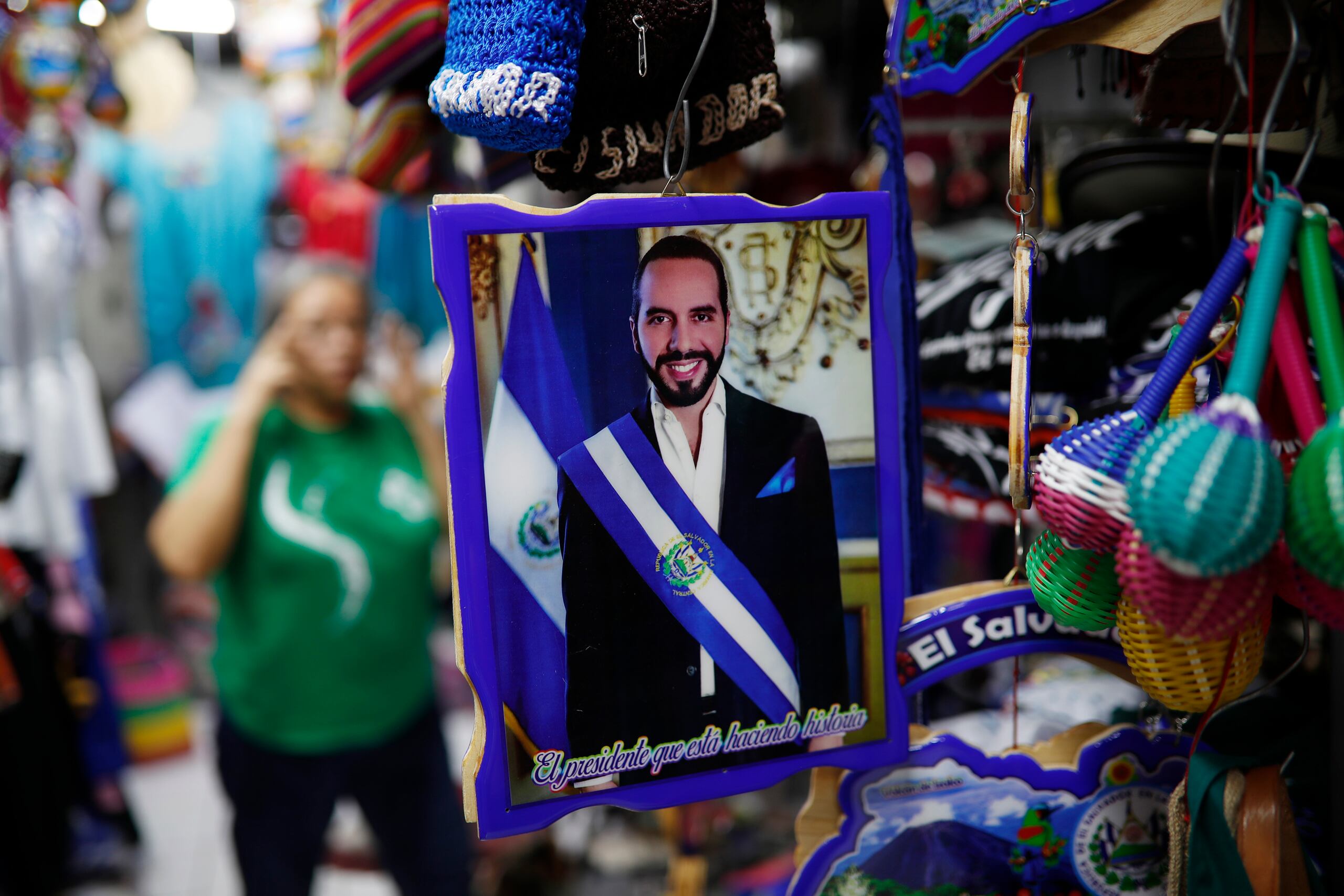 En marzo del año pasado el presidente Bukele contaba con el 91 % de aprobación de los salvadoreños por el trabajo realizado, de acuerdo con datos de una encuesta de opinión pública del periódico La Prensa Gráfica.