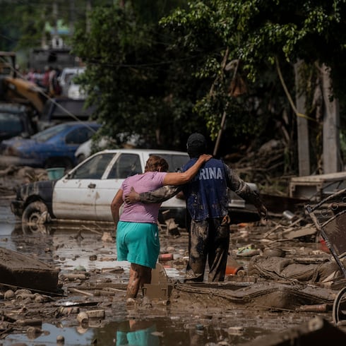 FOTOS: Desolación y rescates tras devastadoras inundaciones en México