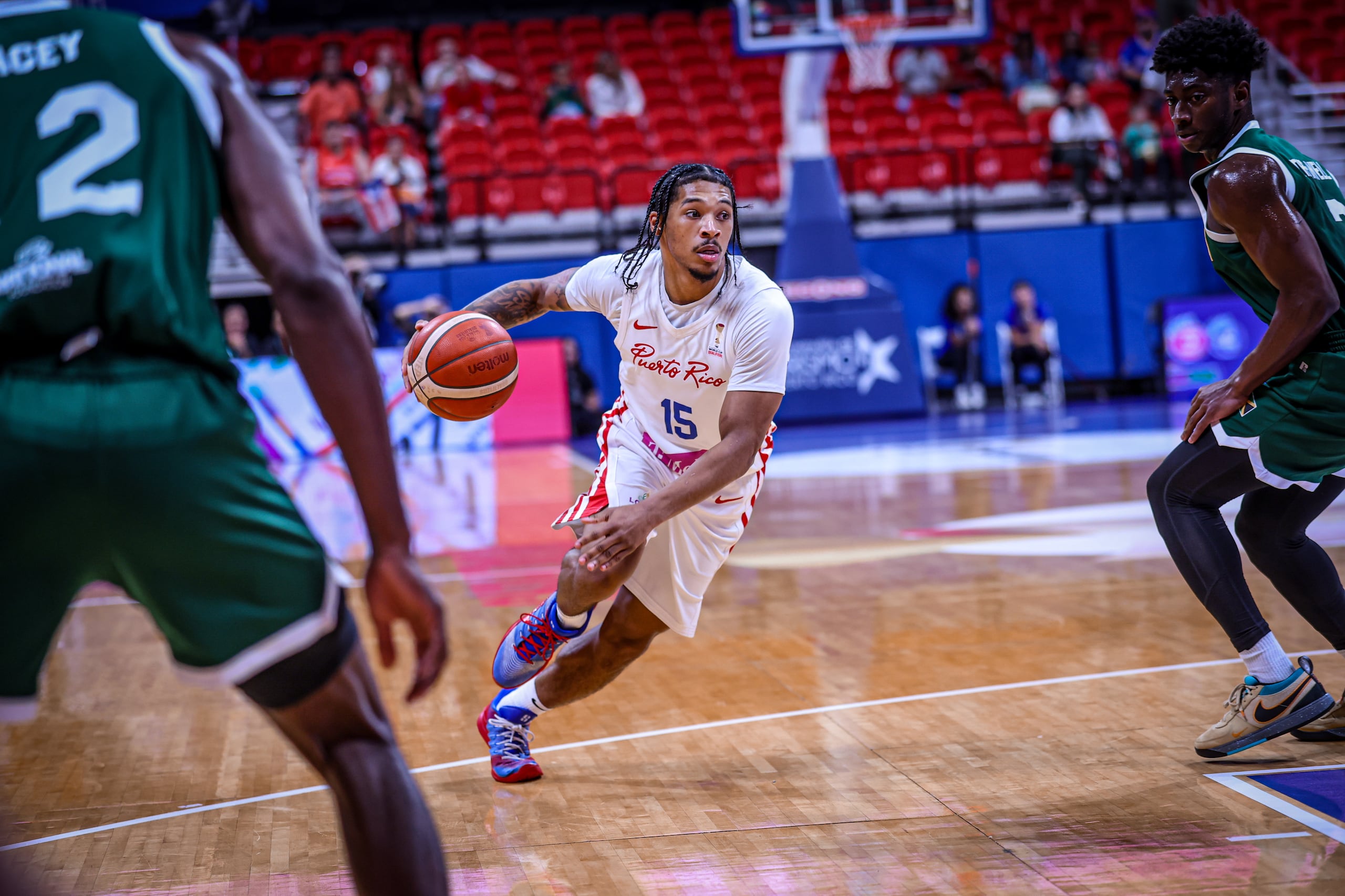Zakai Zeigler anotó 13 puntos en su estreno con el Equipo Nacional de Puerto Rico.