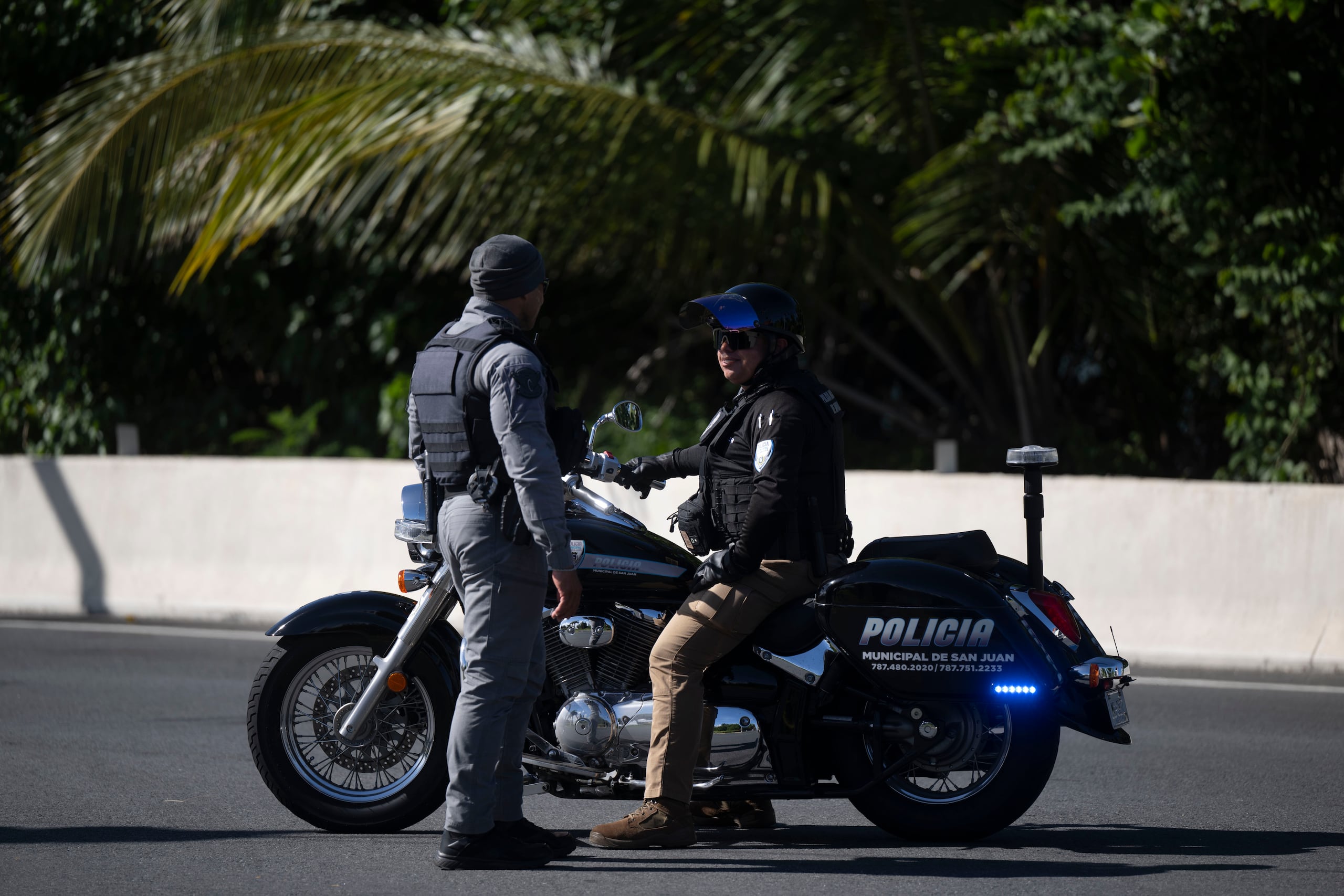 Agentes adscritos a la División de Homicidios del CIC de Caguas se dirigen al lugar para corroborar la información y hacerse cargo de la investigación.