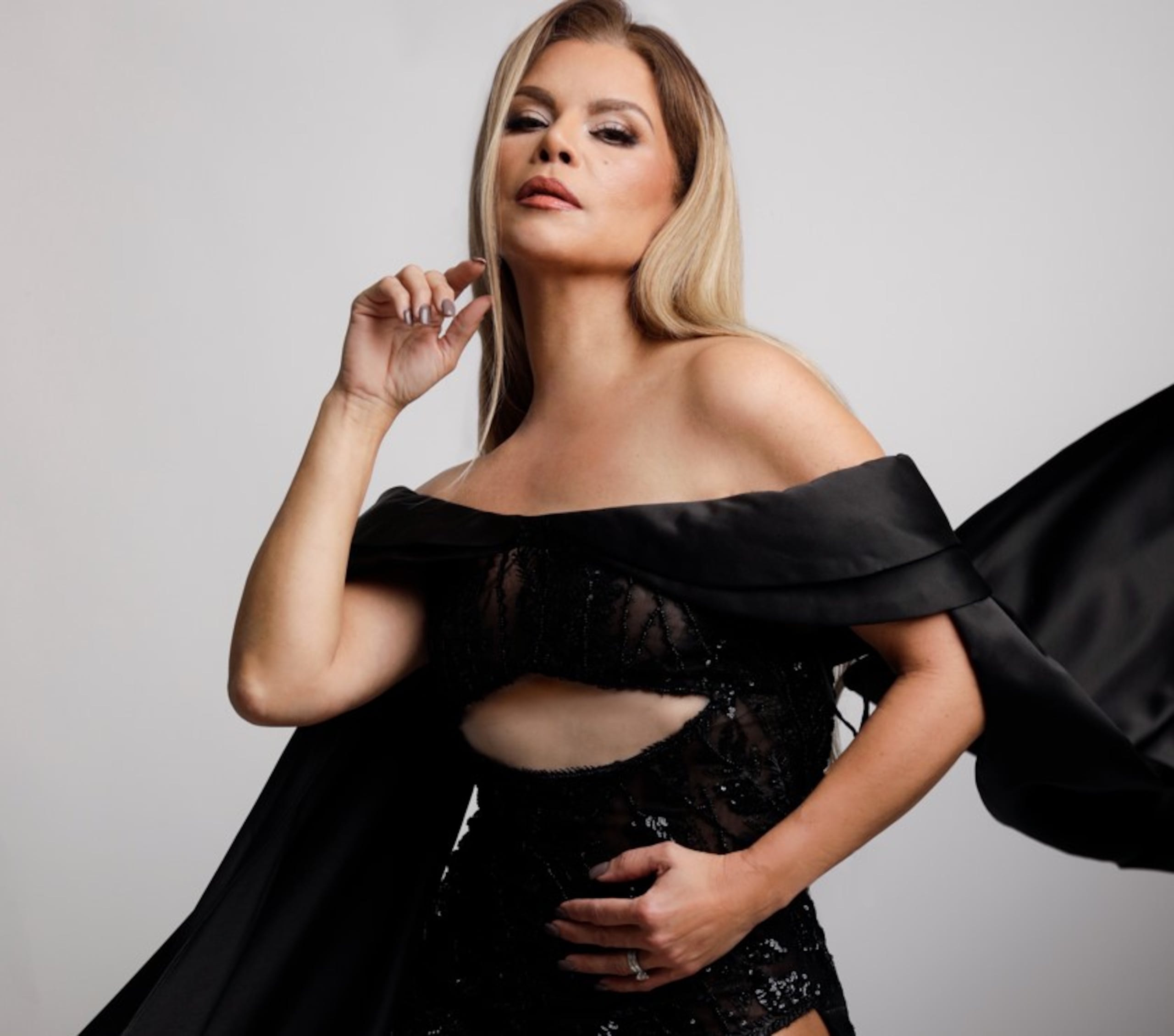 El lanzamiento va acompañado por el video del tema “Vamos a Ser Feliz”, con Christian Alicea.