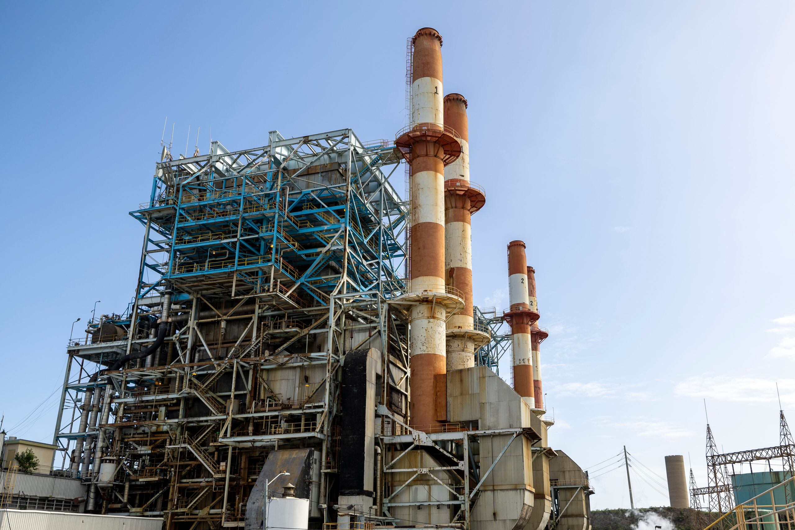 Central Termoeléctrica Aguirre en Salinas.