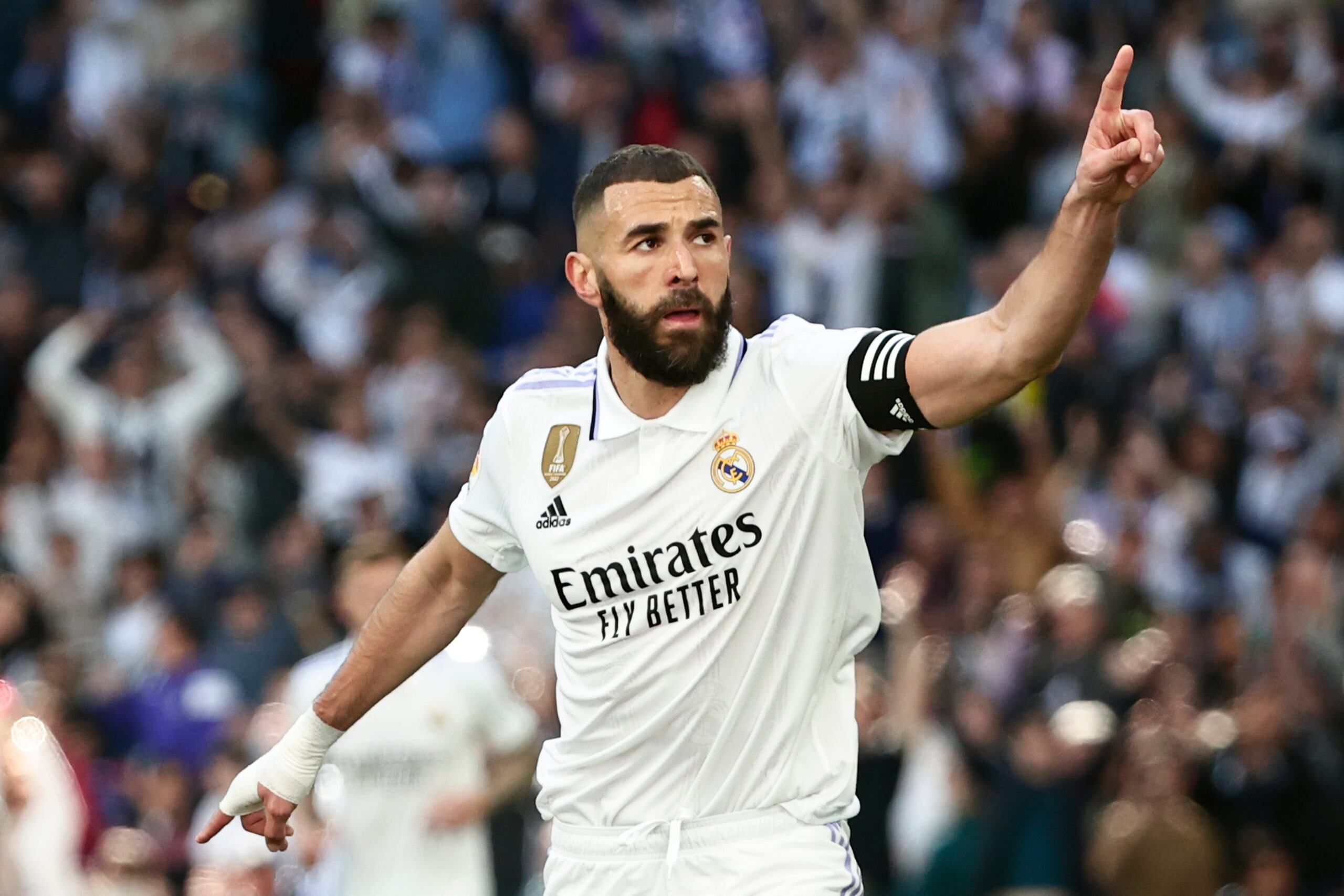 El asaltante también se atribuyó el robo en la residencia del futbolista Karim Benzema, quien dijo que "no es ningún santo".