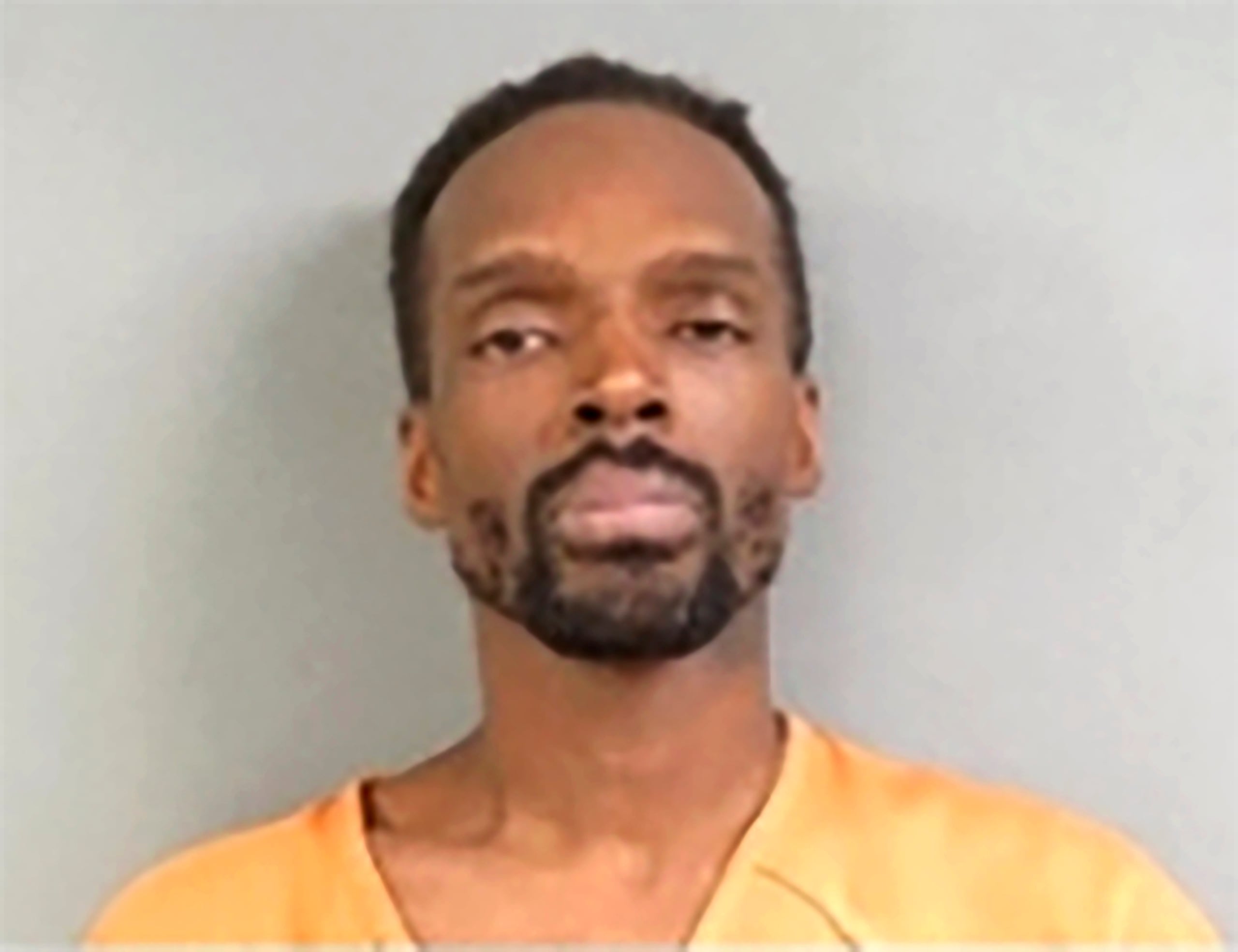 Esta foto de fichaje difundida por el Departamento de Policía del condado de Washington, Nebraska, muestra a Kierre L. Williams, el domingo 10 de diciembre de 2023. (Washington County Sheriff's Office via AP)