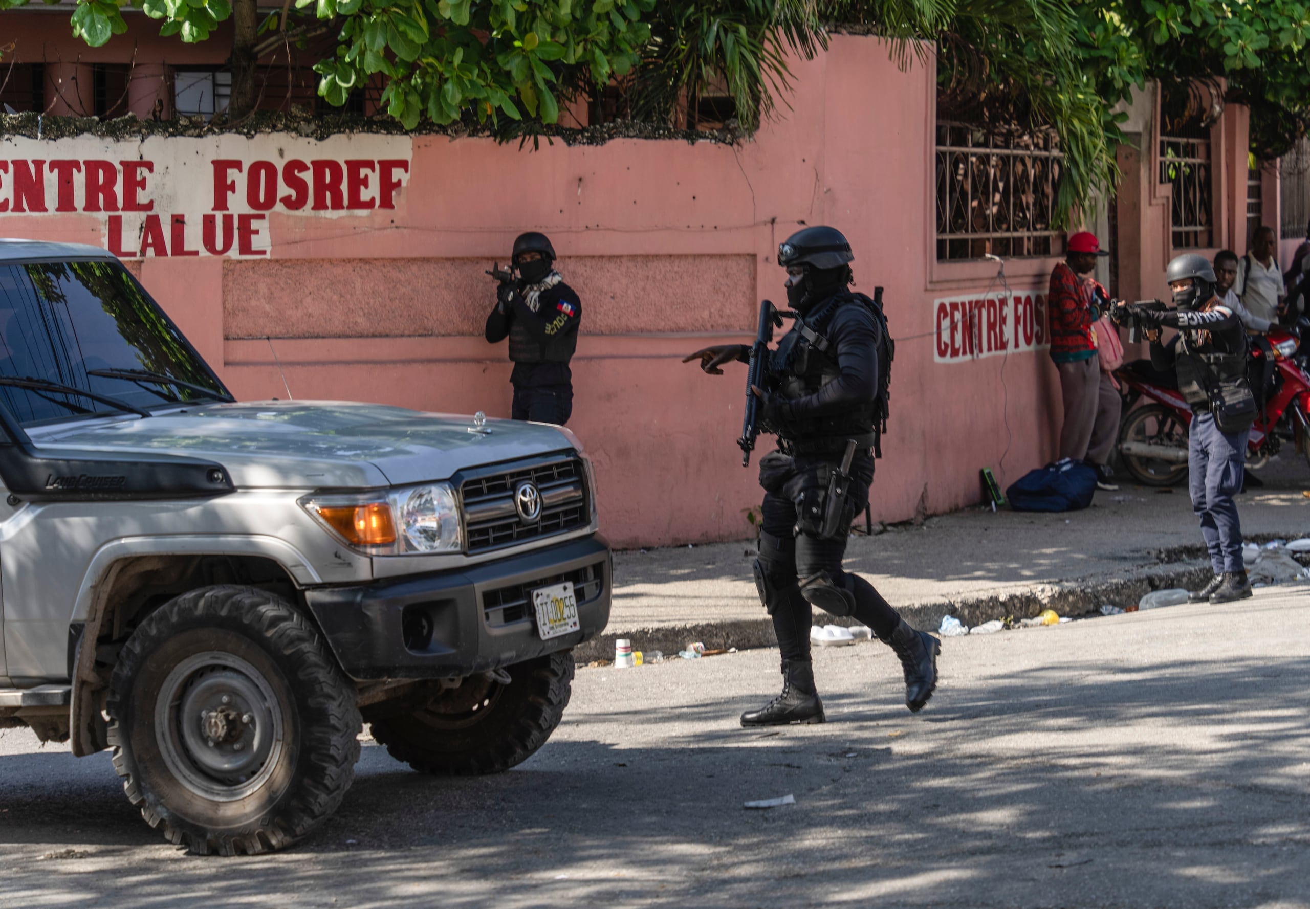 Más de 2,500 personas han sido asesinadas o resultaron heridas en Haití en los tres primeros meses del año debido al aumento de la violencia entre pandillas.