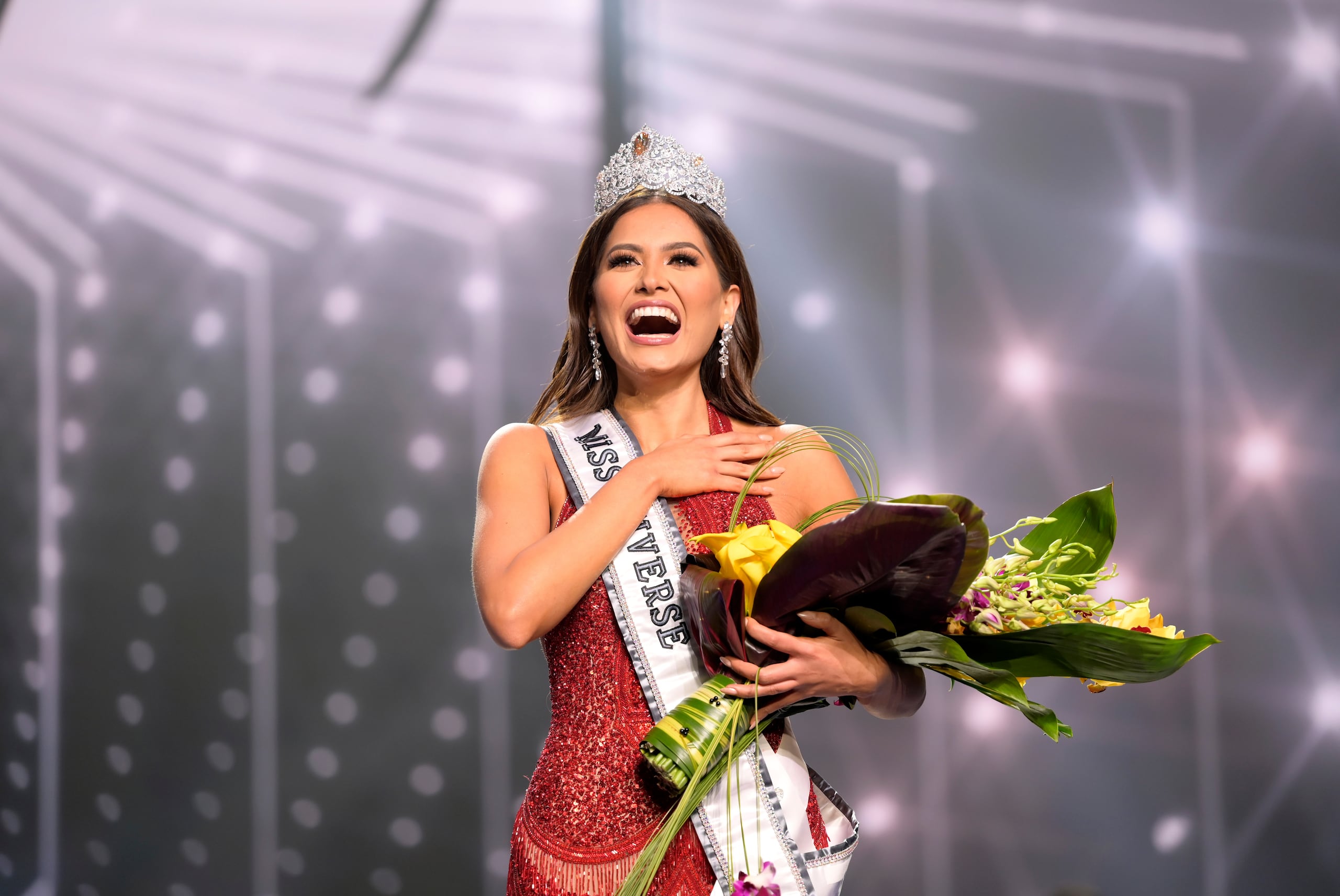 Andrea Meza es la tercera mexicana en coronarse Miss Universe, esto en el año 2020.