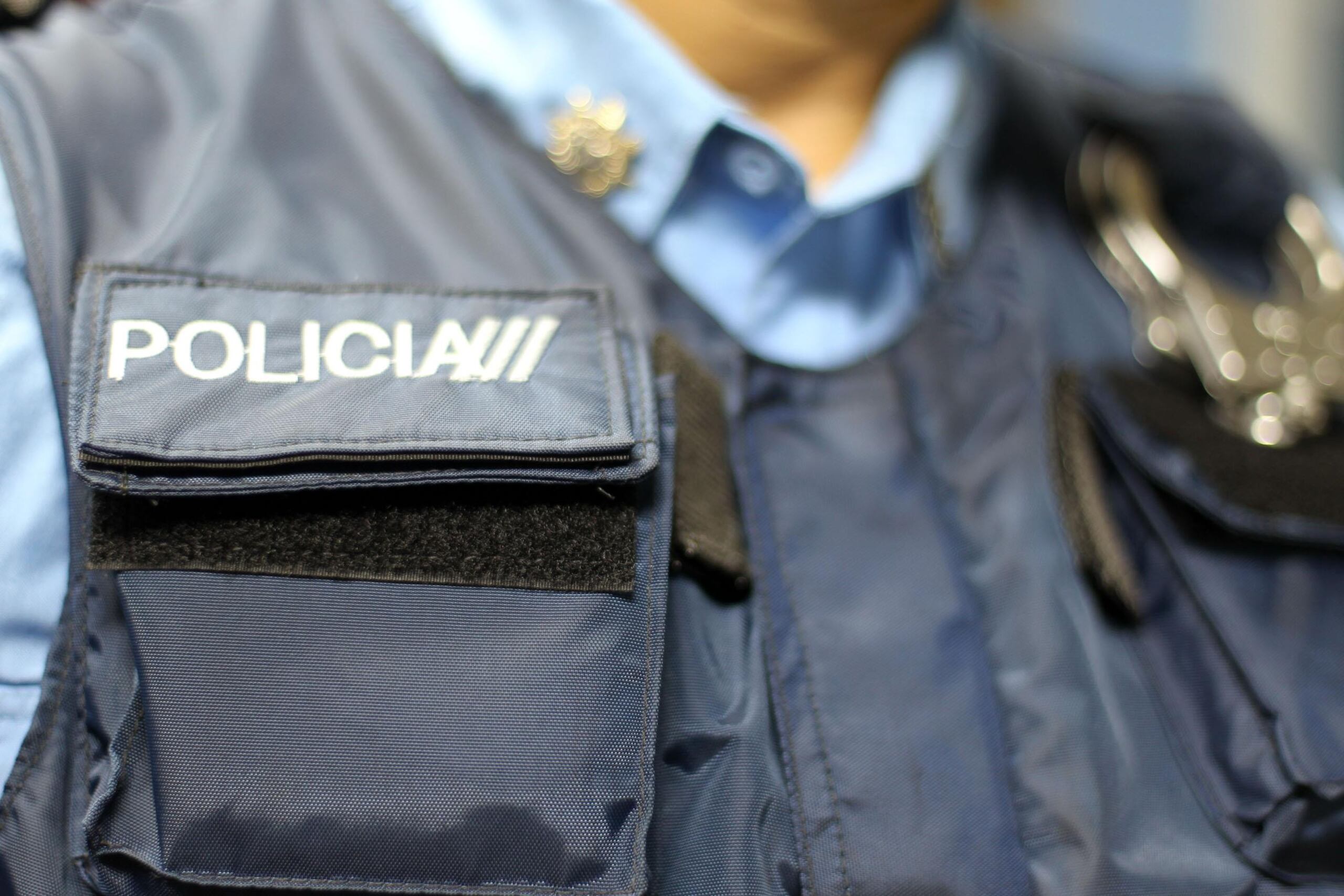 El Negociado de la Policía sometió el 20 de febrero a la Oficina de Gerencia y Presupuesto una petición para adquirir los 7,467 chalecos que necesitan, a un costo de $6.7 millones. La última compra de este equipo se hizo el año pasado. (GFR Media)