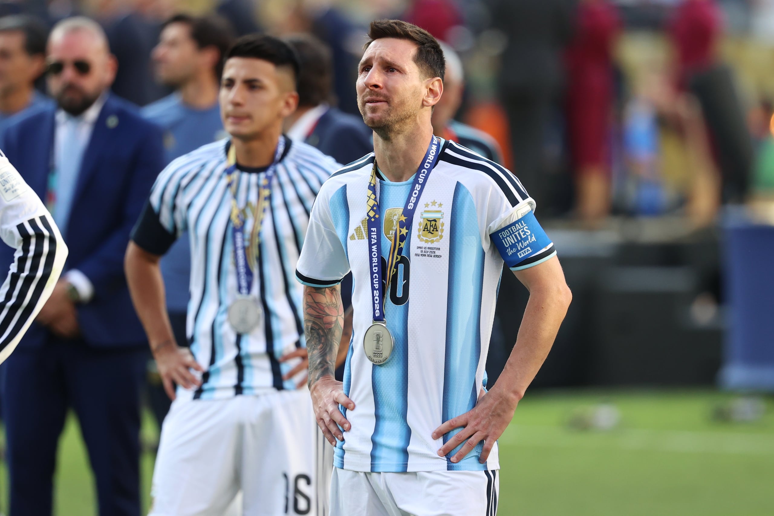 Lionel Messi llora tras la derrota de Argentina ante España en la final del Mundial.