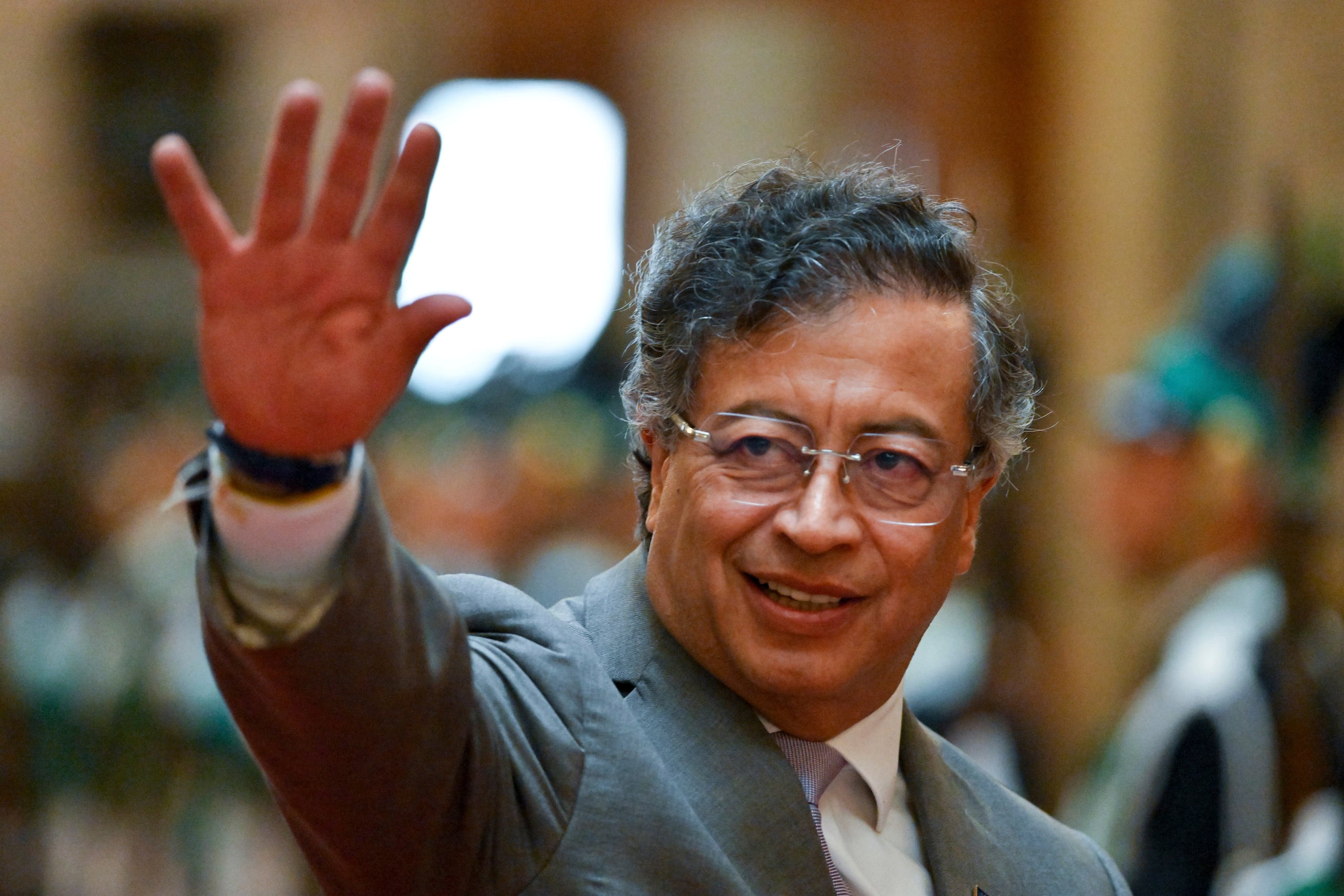 Leyva atribuyó ausencias y tardanzas del mandatario colombiano a eventos públicos a problemas de adicción.