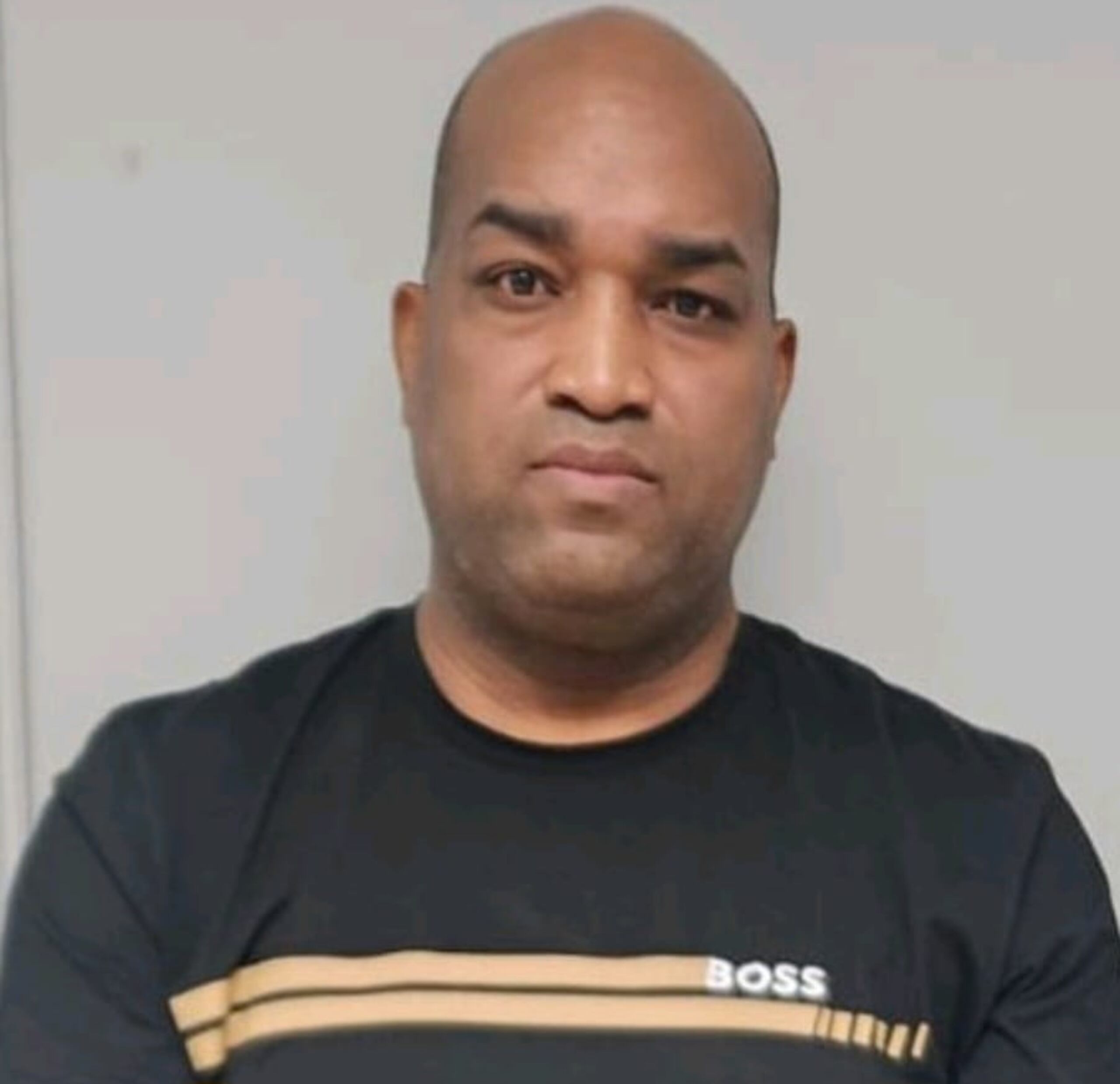 Luis Raúl Pérez Vizcarrondo de 44 años, alias Tío Raúl, miembro de la organización criminal La Familia, se encuentra en custodia del FBI.