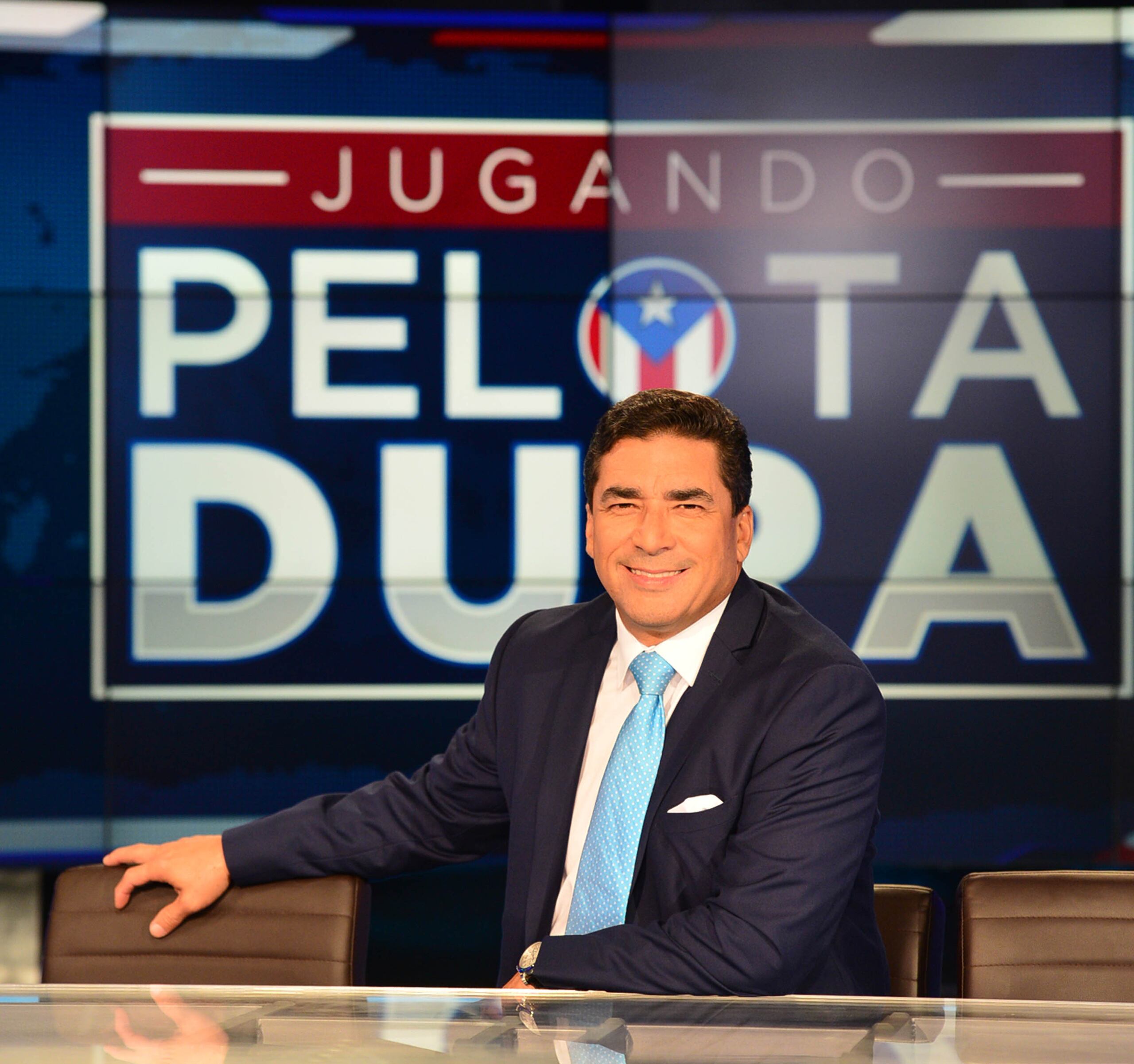 Ferdinand Pérez es el anfitrión de "Jugando pelota dura", de TeleOnce.