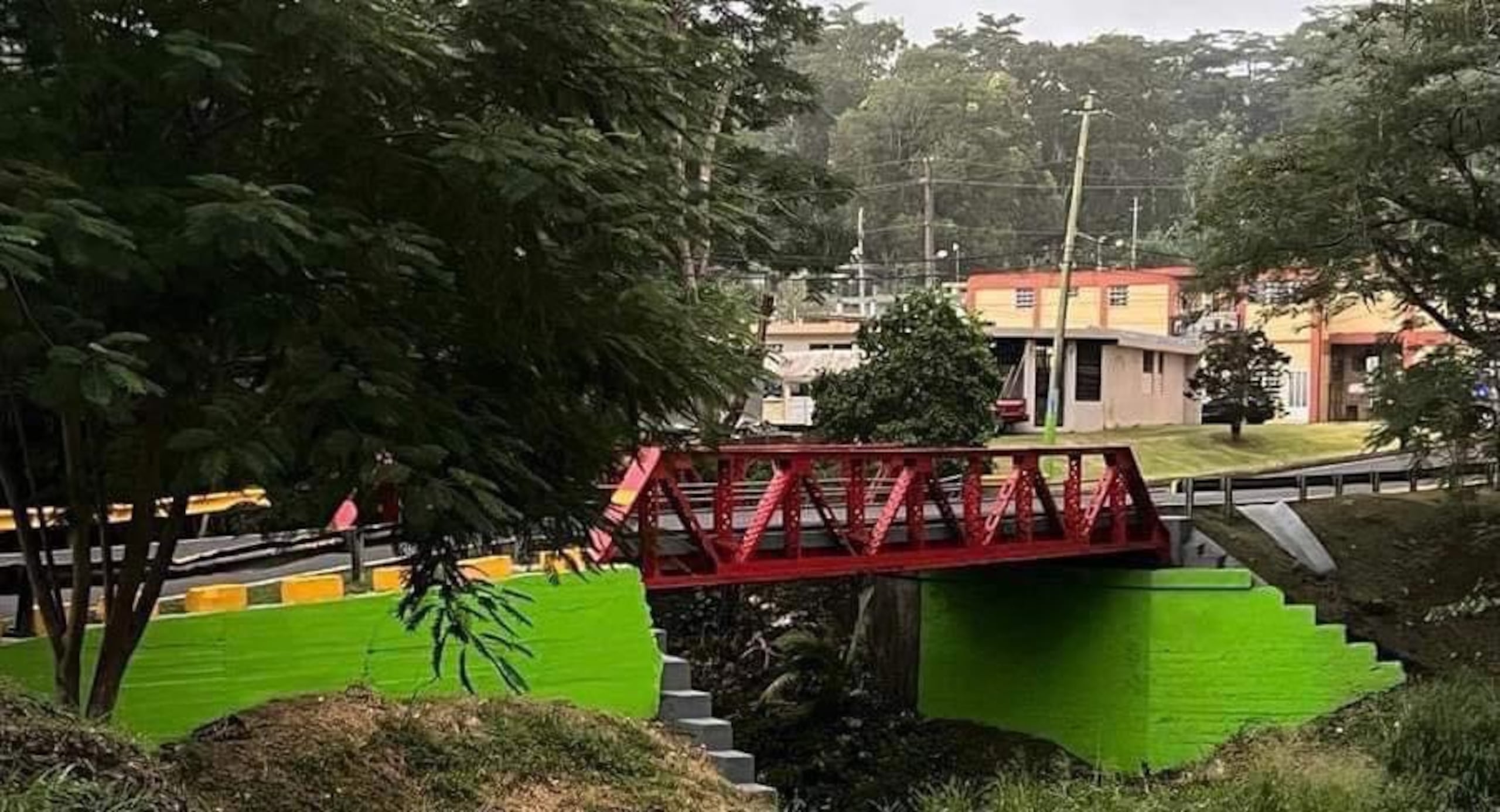La ACT informó que fue necesario reemplazar el antiguo puente, que data del 1913, por el avanzado estado de deterioro en el que se hallaba.