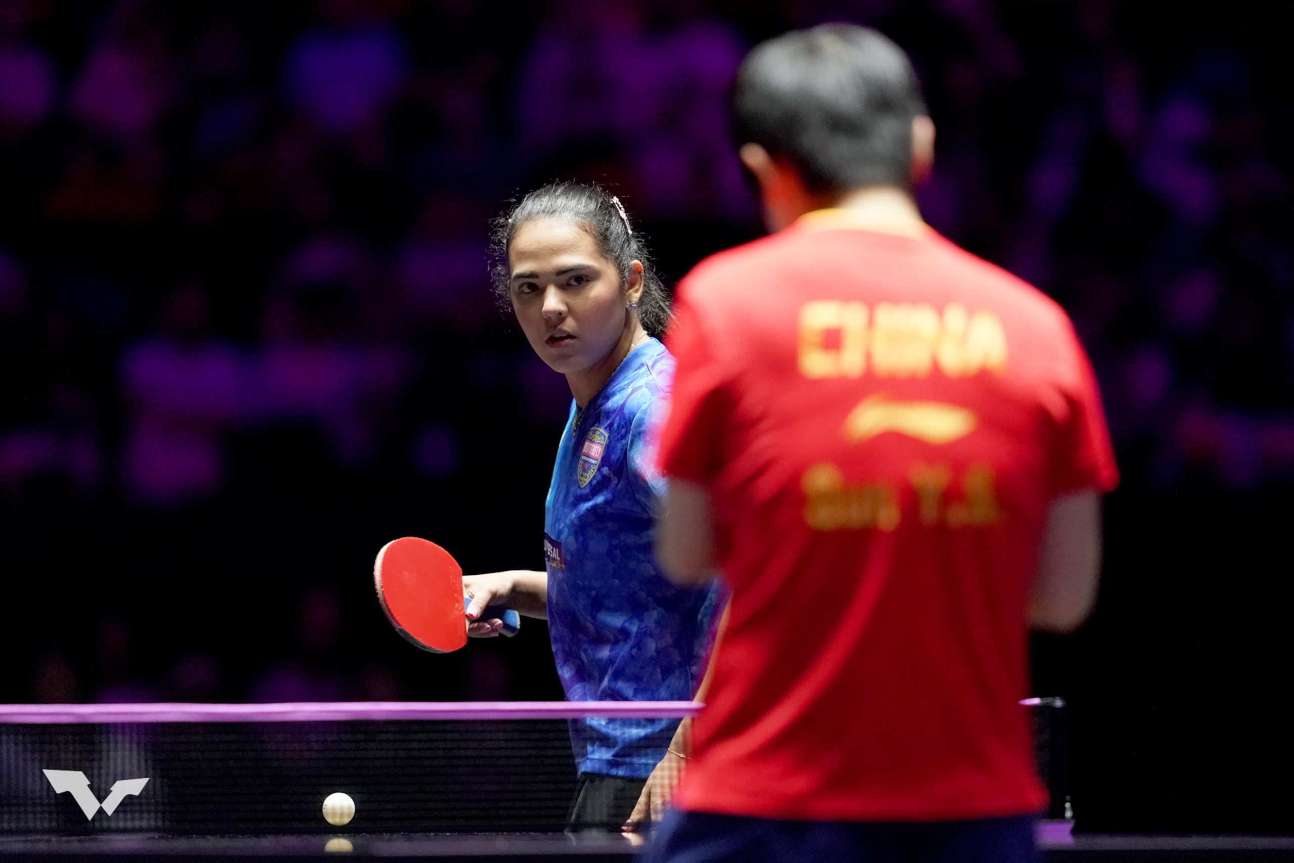 Adriana Díaz frente a la china Sun Yingxia en los cuartos de final del WTT Champions.
