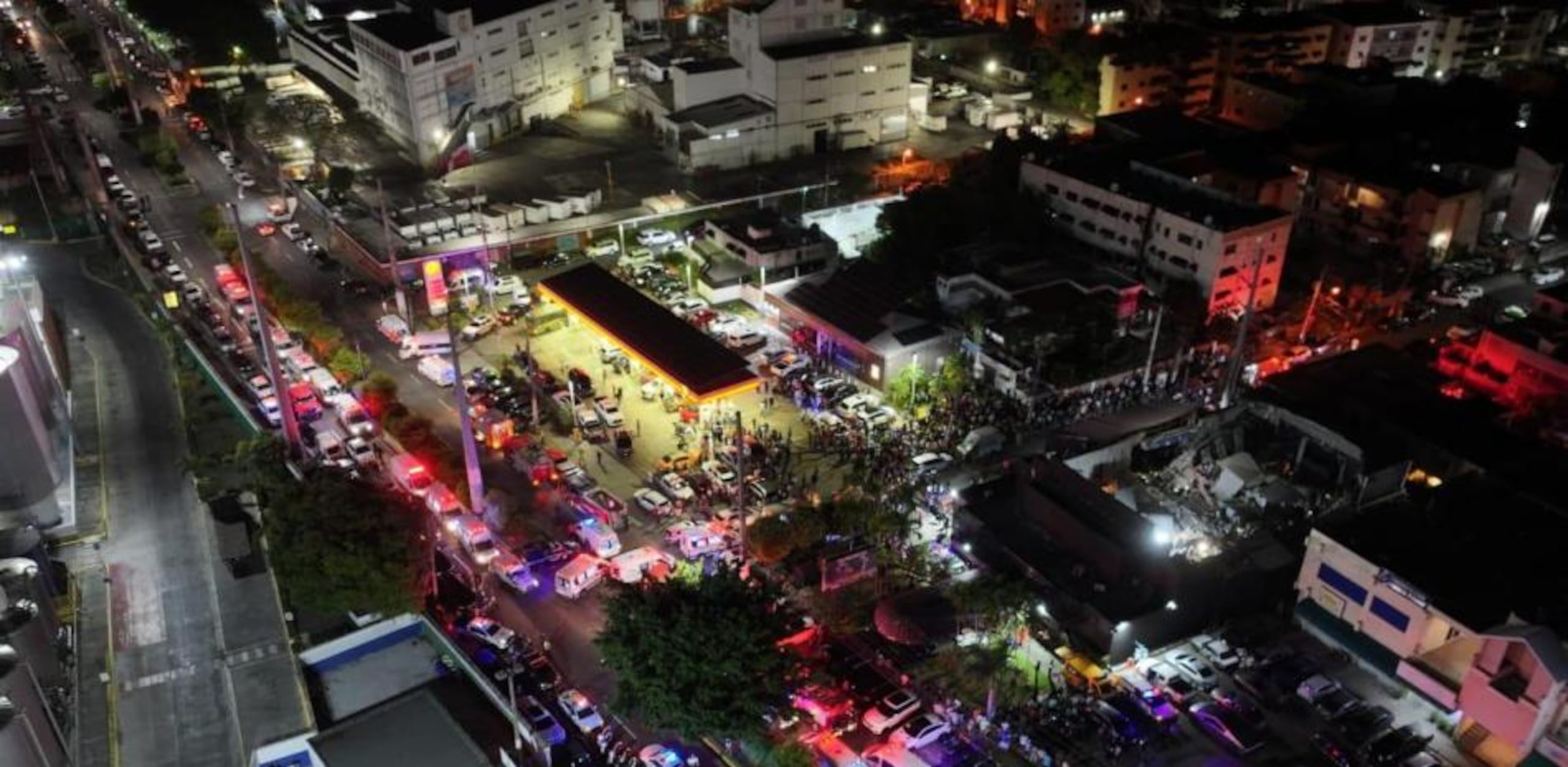 El techo de la discoteca Jet se desplomó en horas de la madrugada del lunes durante una presentación en horas de la madrugada, dejando decenas de muertos y cientos de heridos.