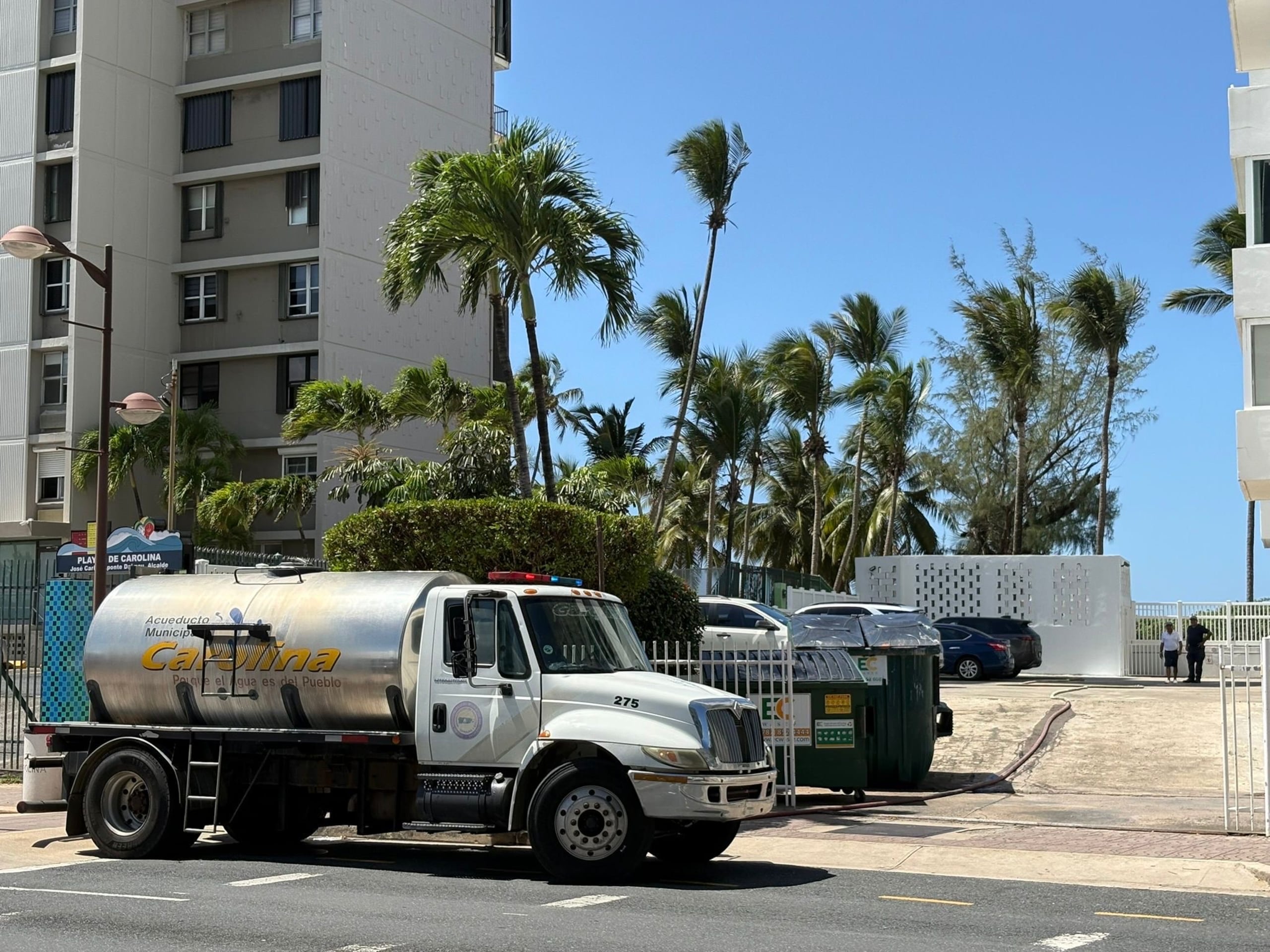 Carolina puso en marcha su plan de emergencia, tras registrarse interrupciones de agua en sectores de Isla Verde.
