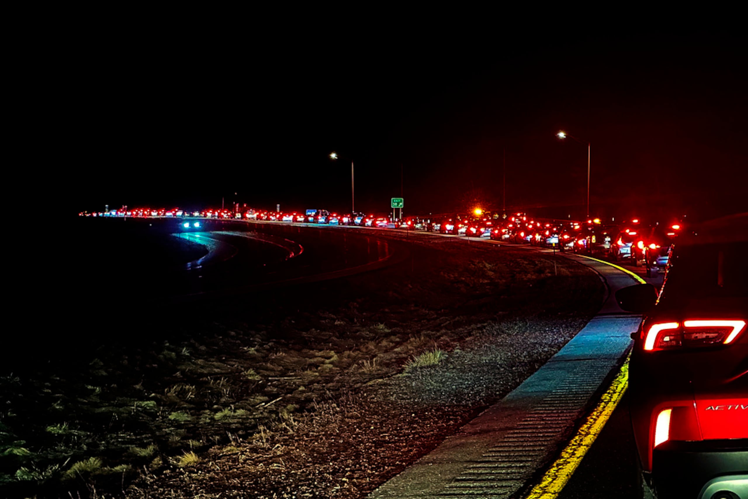 El tráfico de personas que regresaban tras ver el eclipse solar, en la carretera interestatal 93 cerca de Franconia, Nueva Hampshire, el 8 de abril de 2024.