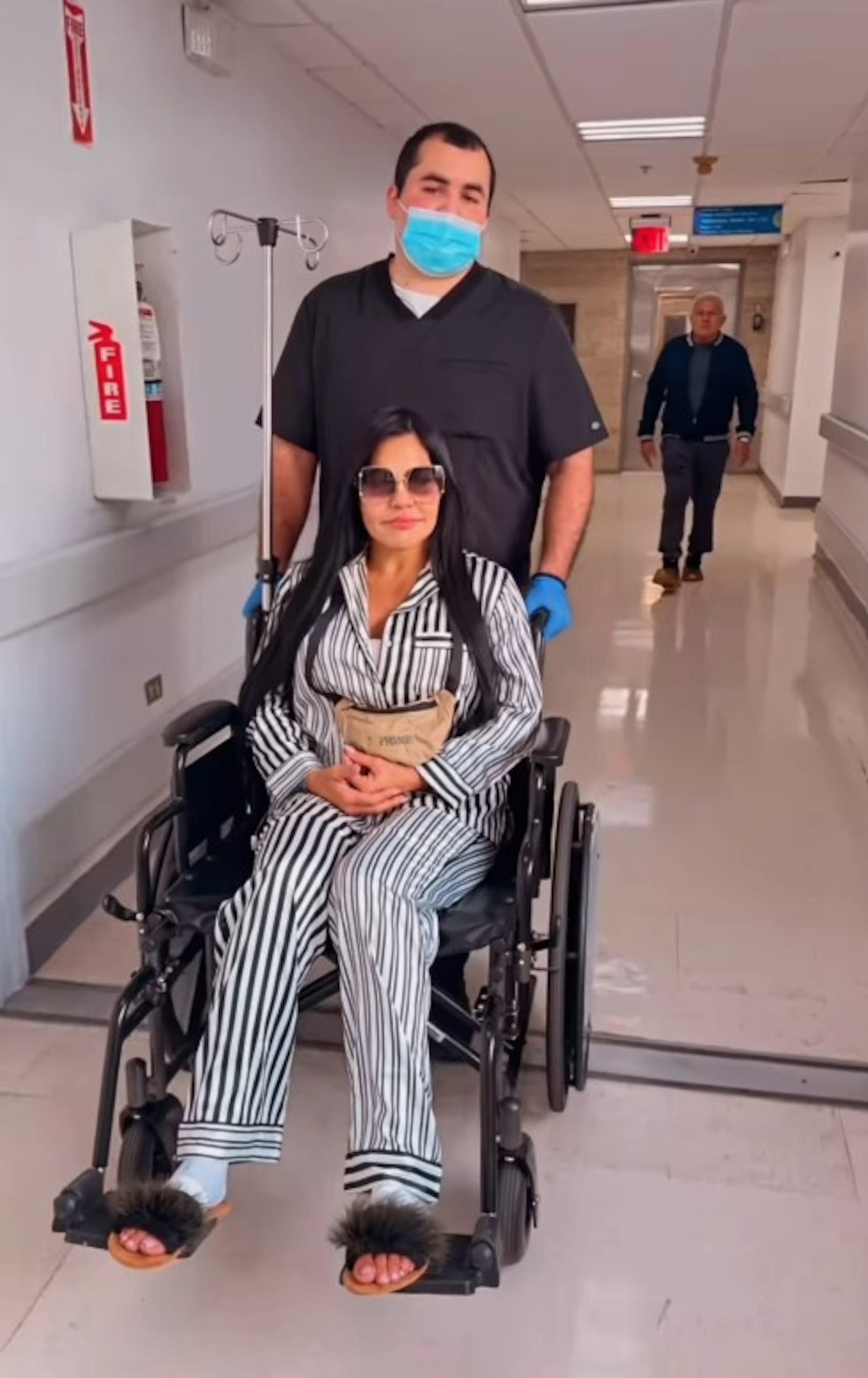 Maripily Rivera aprovechó para agradecer al personal del hospital por su cuidado y a su fanaticada por los mensajes de apoyo que ha recibido durante este proceso.