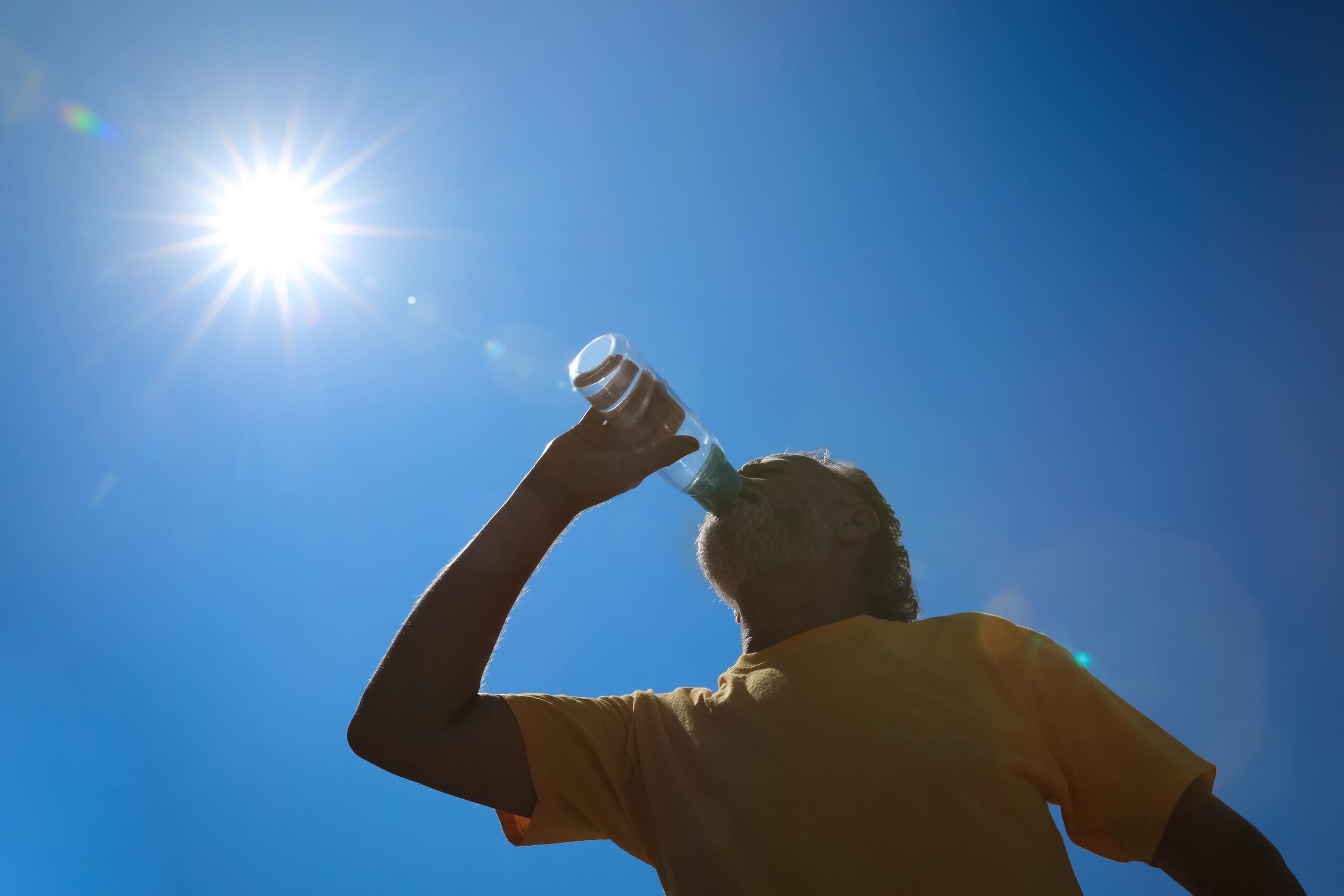 La temperatura máxima alcanzó los 94 grados Fahrenheit a eso de la 1:08 p.m.