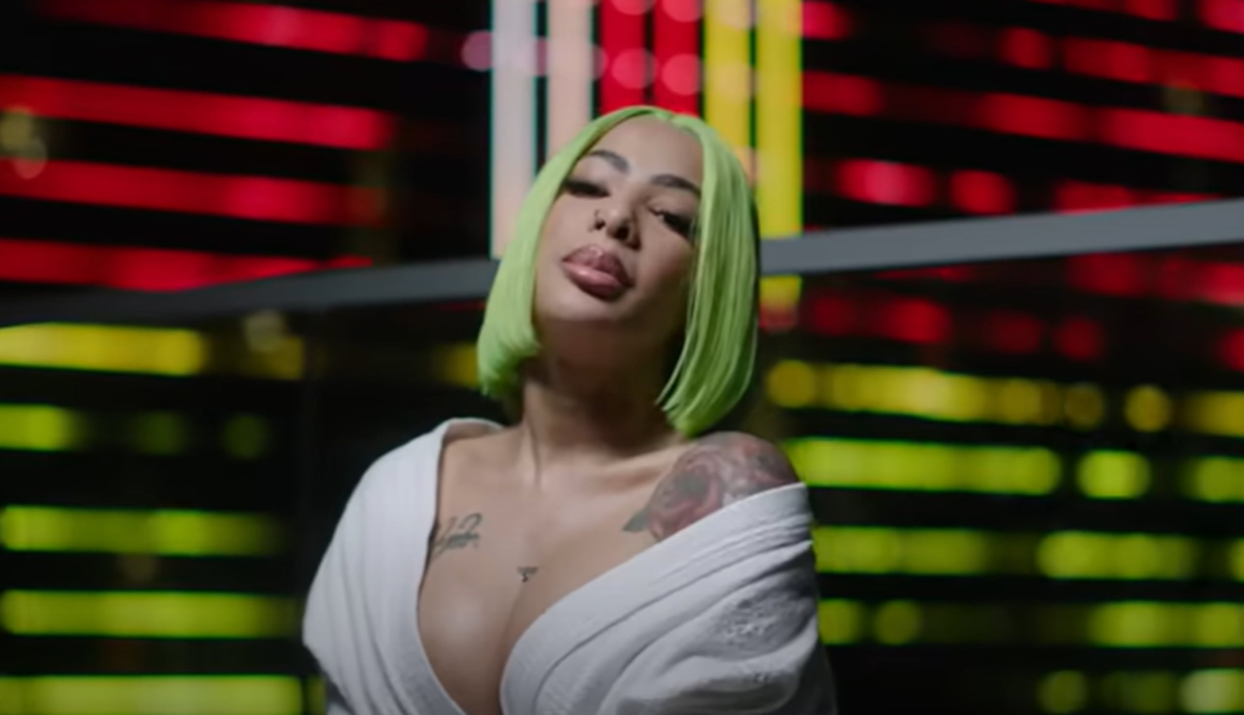 Yailin 'La Más Viral' lanzó el video musical "Bad B*tch", donde la dominicana aparece junto al rapero Tekashi 6ix9ine.