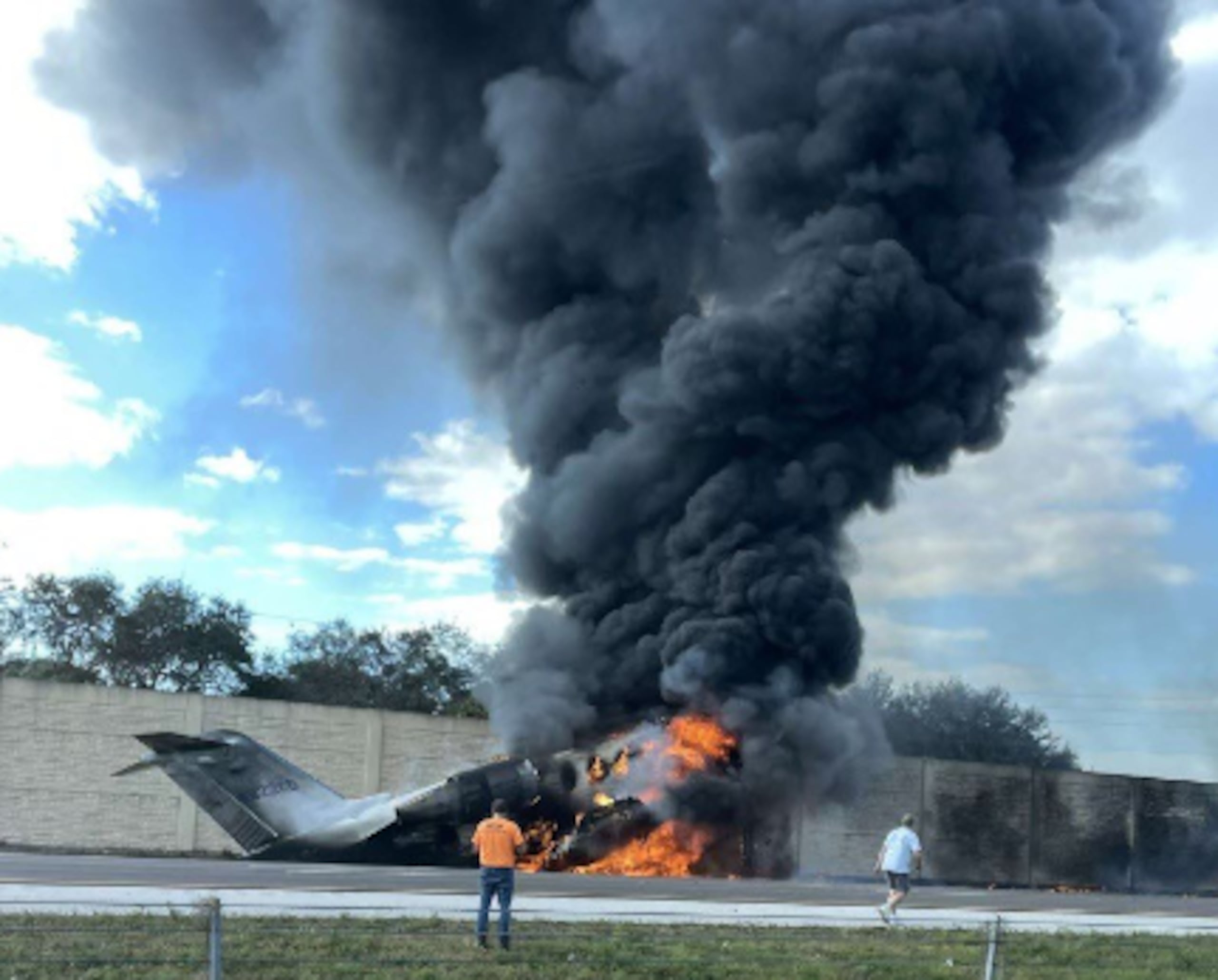 a unidad salió del Aeropuerto Internacional de Kalamazoo Battle Creek, en Michigan, con un desplome que tuvo una duración de 30 segundos.