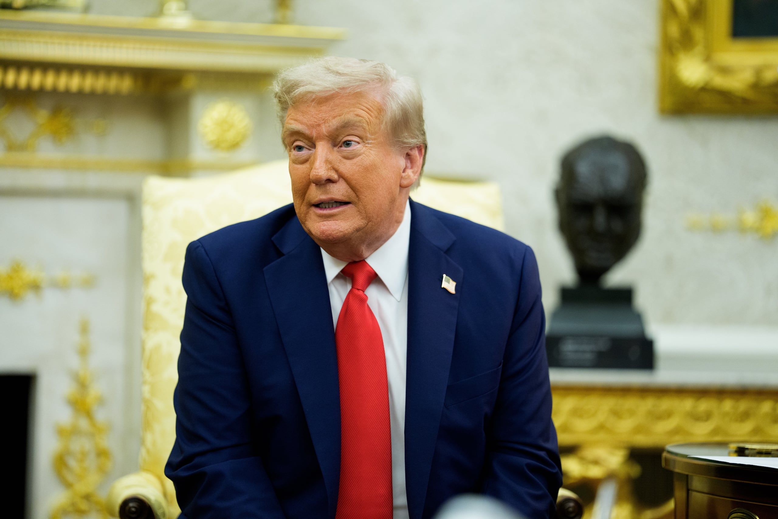 El mandatario estadounidense prometió expulsar 15 millones de inmigrantes durante su actual mandato.