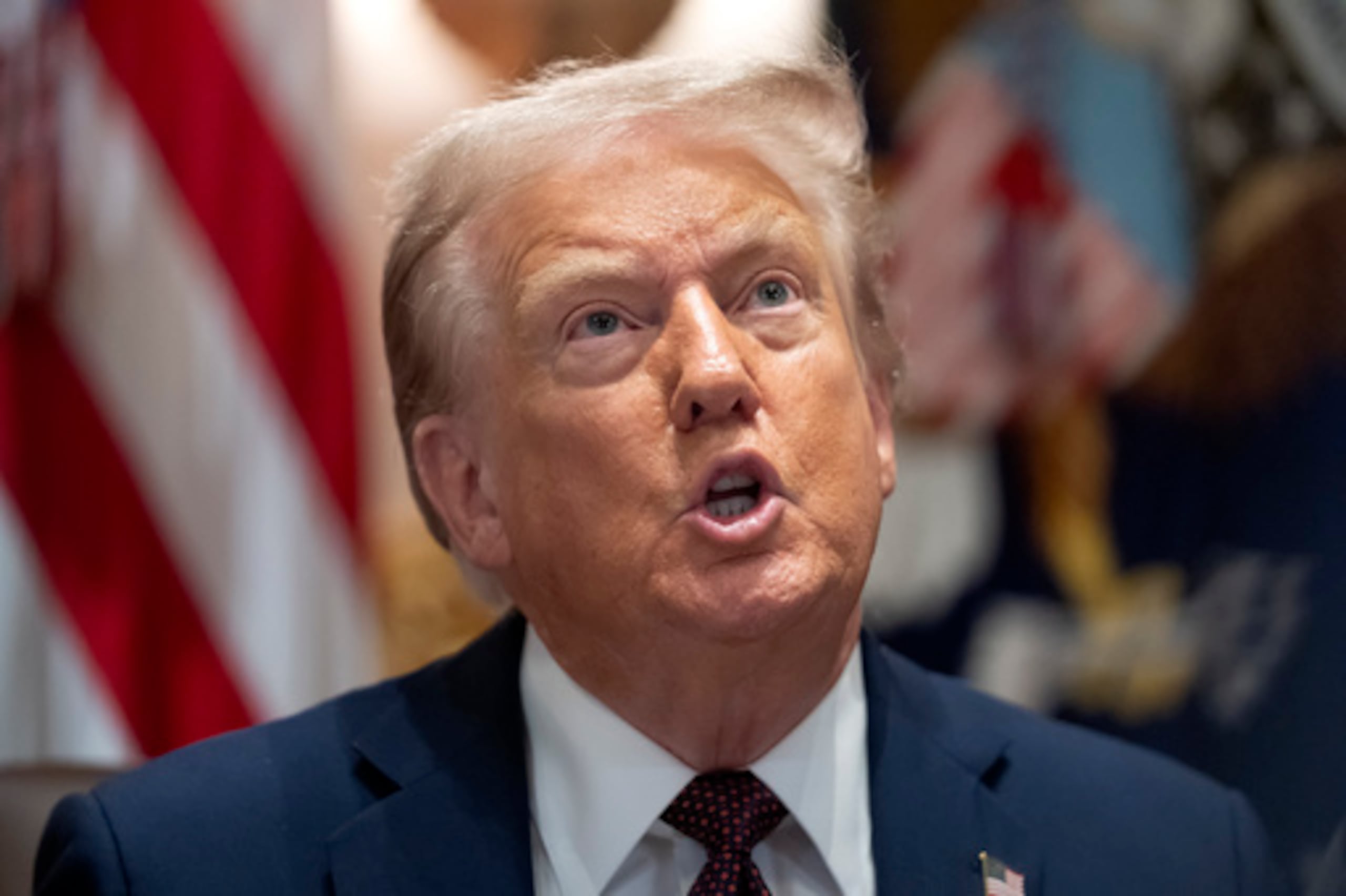 La Corte de Apelaciones para el Circuito Federal determinó que Trump no estaba legalmente autorizado para declarar emergencias nacionales y aplicar impuestos a las importaciones procedentes de casi todos los países del mundo