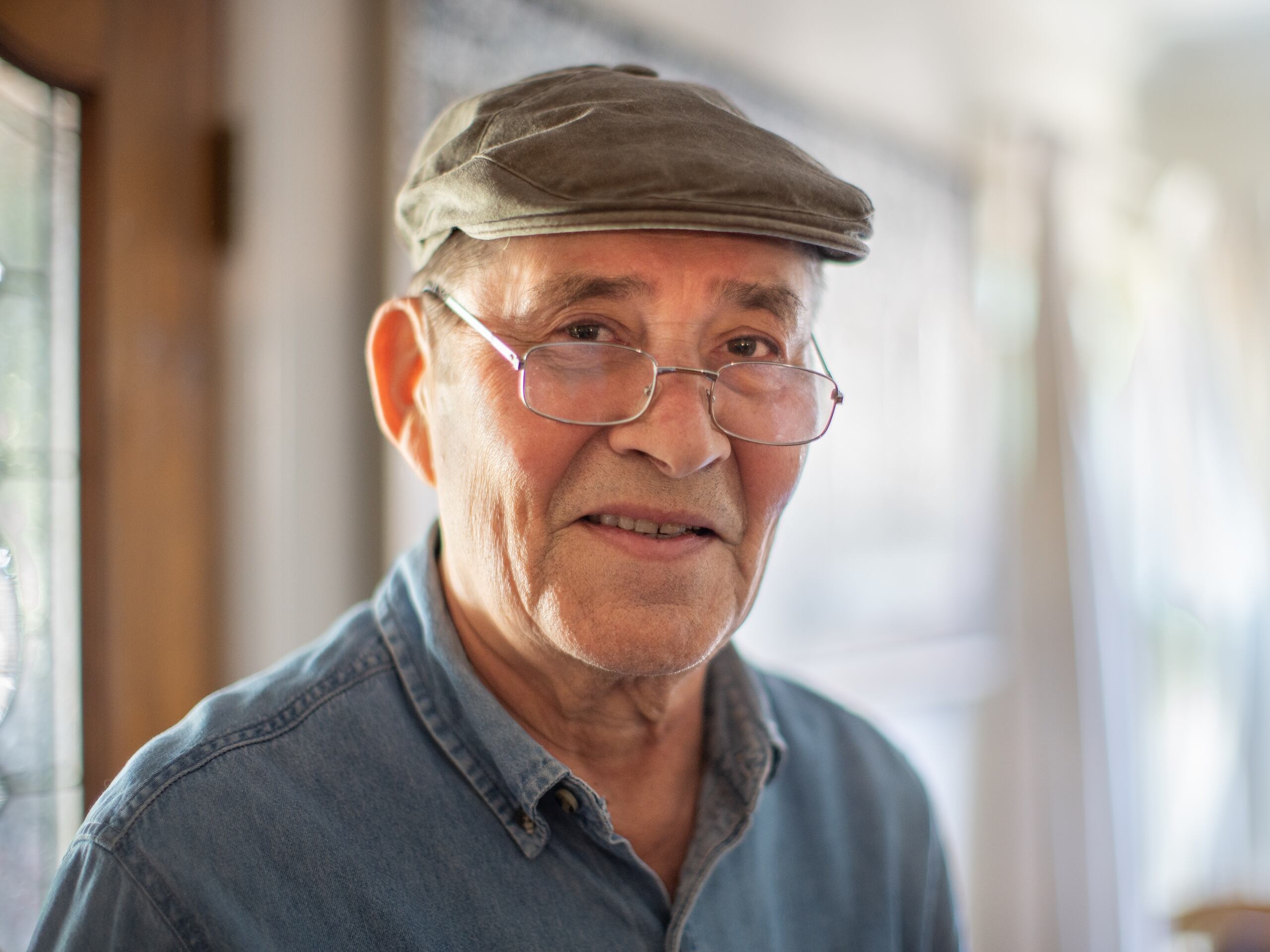 Entre los principales problemas orales de los adultos mayores están la falta de piezas dentales parcial o total, y las enfermedades periodontales, las cuales tienen tratamiento, si se visita al dentista con regularidad.