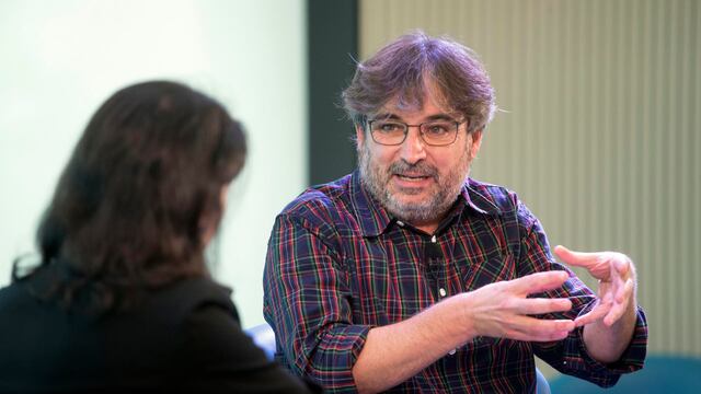Jordi Évole recoge el premio UOC-EFE: “El periodismo hay que tener ganas de pelearlo”