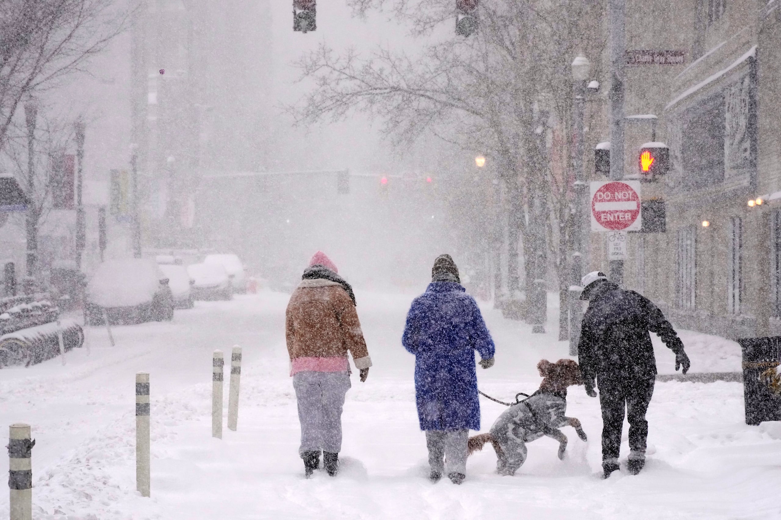 This was the scene in downtown Pittsburgh at mid-morning Sunday, Jan. 25, 2026. (AP Photo/Gene J. Puskar)