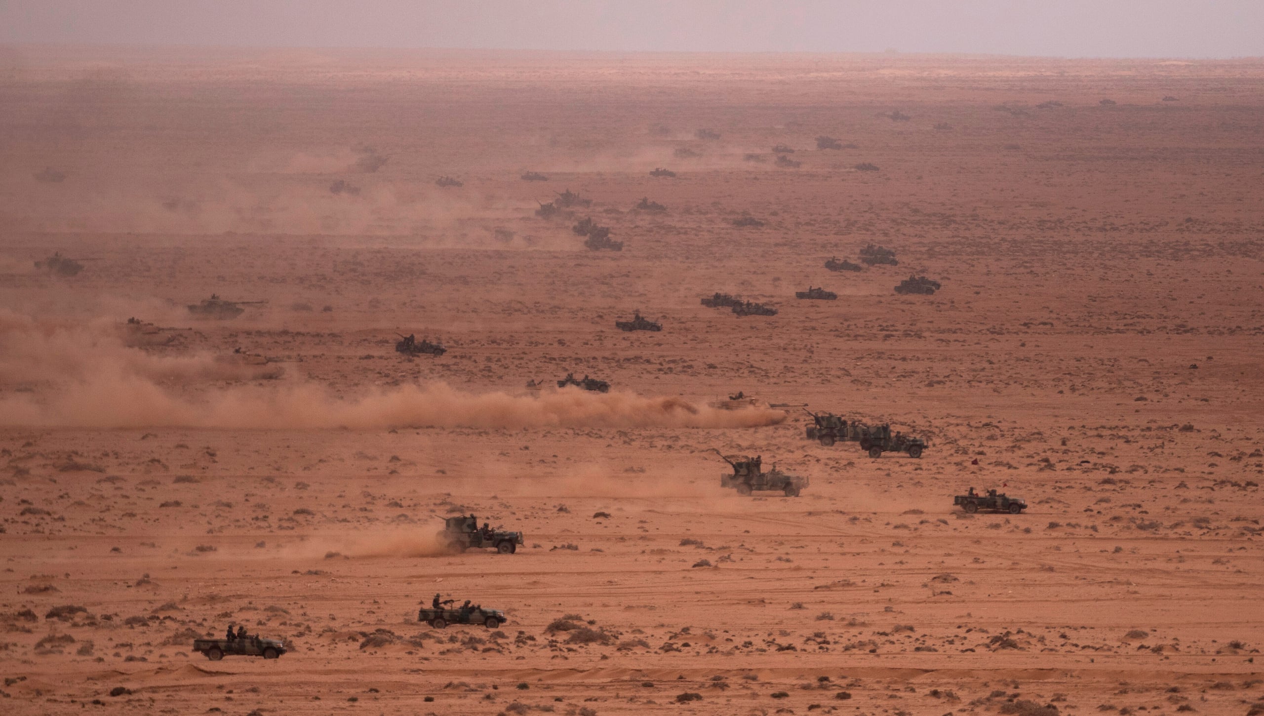 ARCHIVOS - Militares de EEUU y Marruecos participan en la 20ma edición de las maniobras León Africano en Tantan, en el sur de Agadir, Marruecos, el viernes 31 de mayo de 2024. (AP Foto/Mosa'ab Elshamy, Archivo)