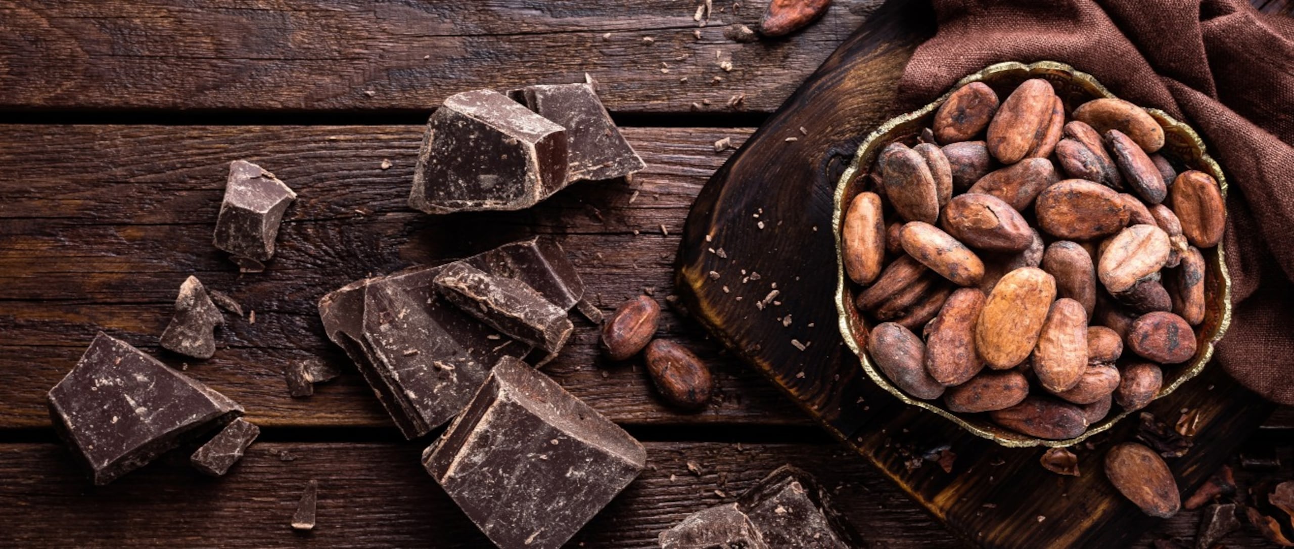 La semilla del cacao es la materia prima del chocolate, un fruto con alta cantidad de flavonoides, compuestos químicos con propiedades antioxidantes y antiinflamatorias. (Shutterstock)