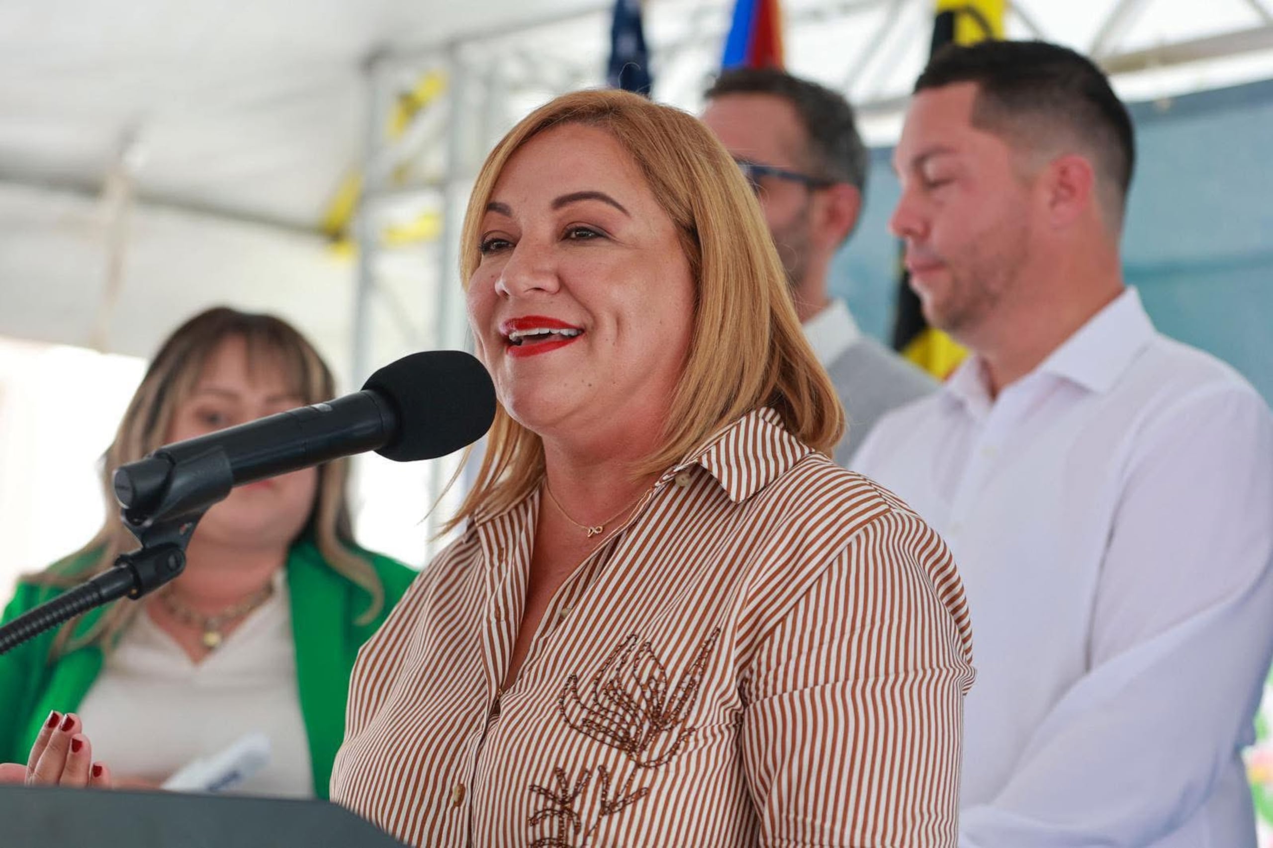 La alcaldesa de Morovis, Carmen Maldonado, tiene encaminados varios proyectos, como la remodelación del casco urbano, la construcción de una égida y un cementerio municipal, entre otros.