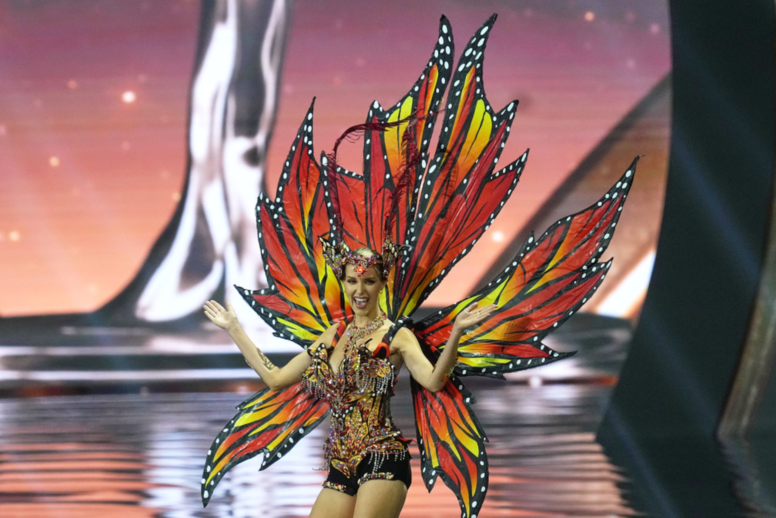 Miss Canada Jaime VandenBerg competes in the national costume competition at the Miss Universe Beauty Pageant in Nonthaburi province, Thailand, Wednesday, Nov. 19, 2025. (AP Photo/Sakchai Lalit)