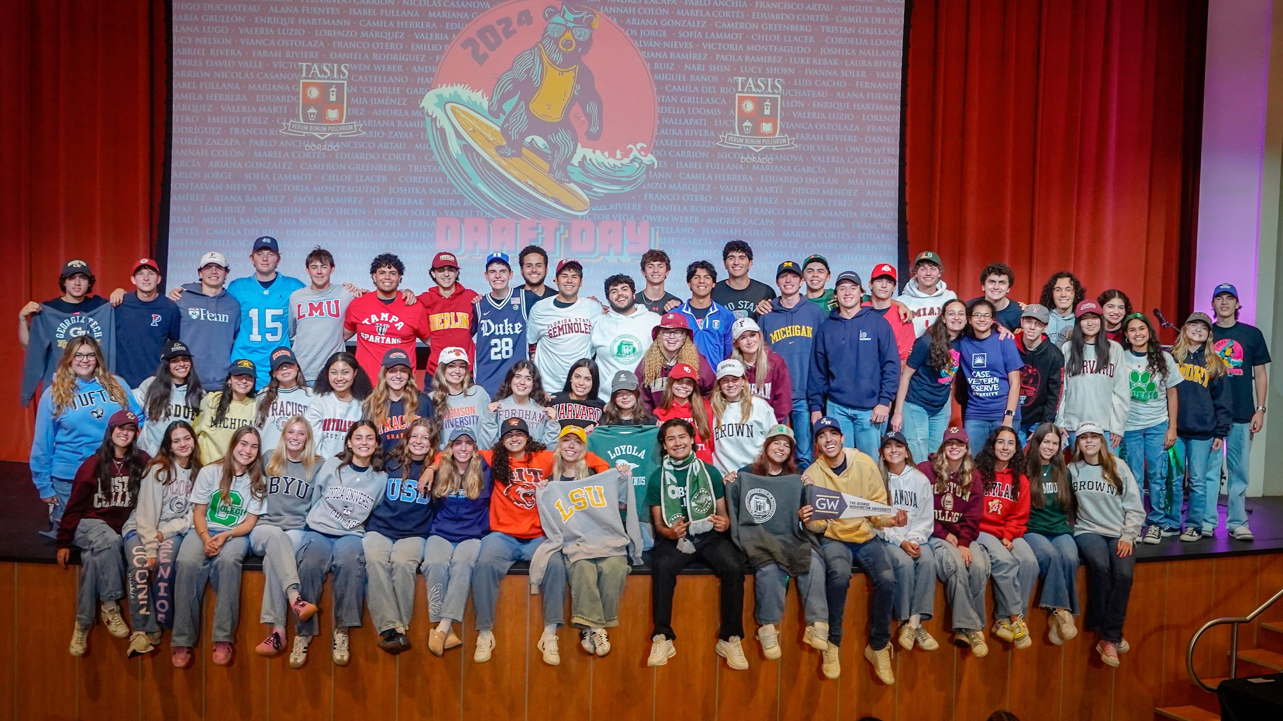 La clase del 2024 de TASIS Dorado ha dejado un legado impresionante.